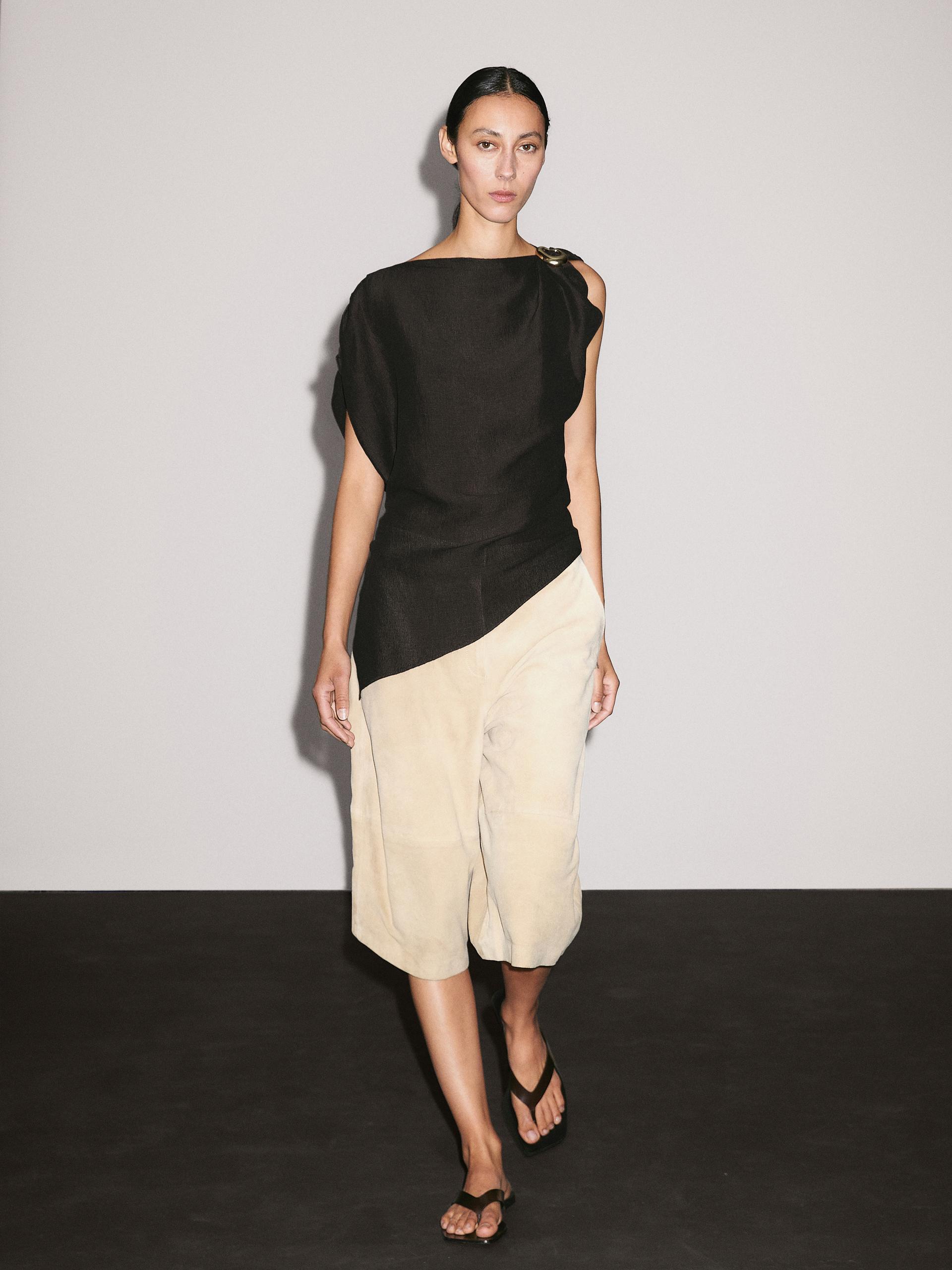 Camicetta Con Spilla In Misto Lino - Marrone - Xs - Massimo Dutti - Femminile