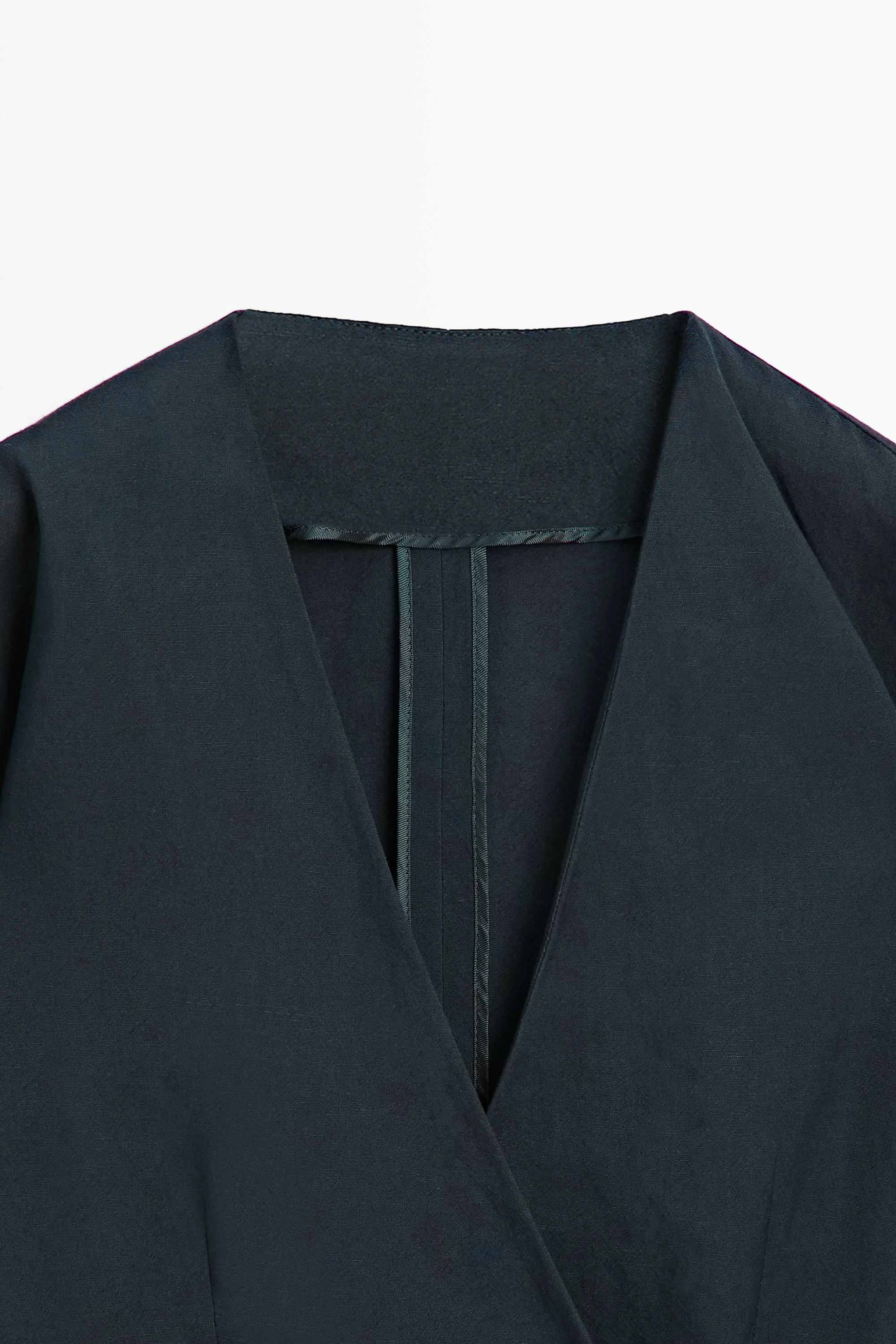 Lightweight kimono with sash detail — DEEP BLUE