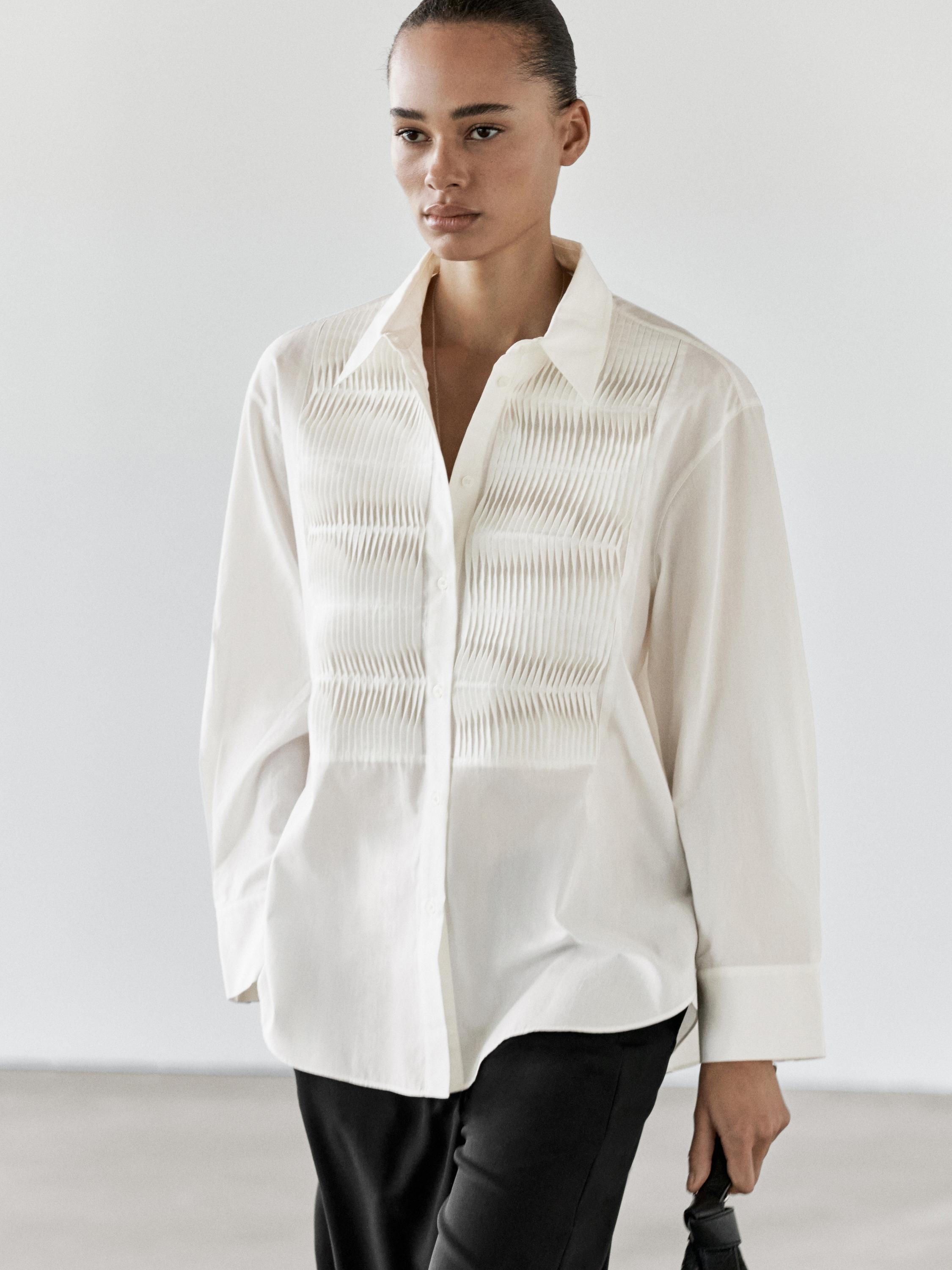 100% cotton shirt with chest detail