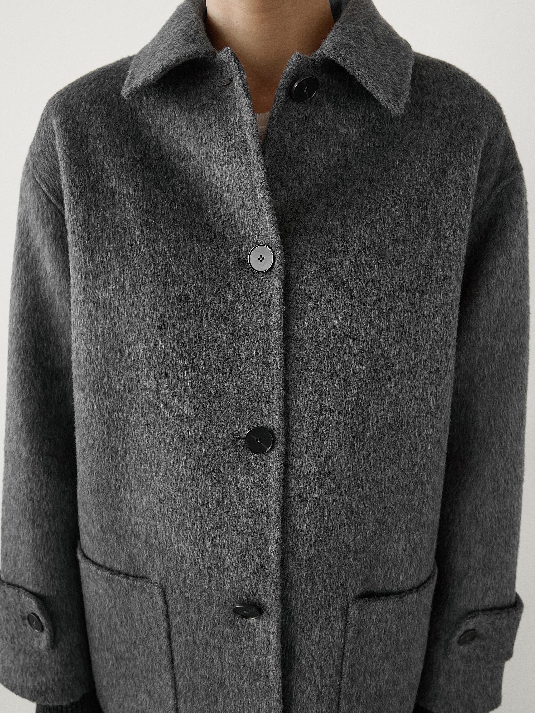 Medium wool blend coat
