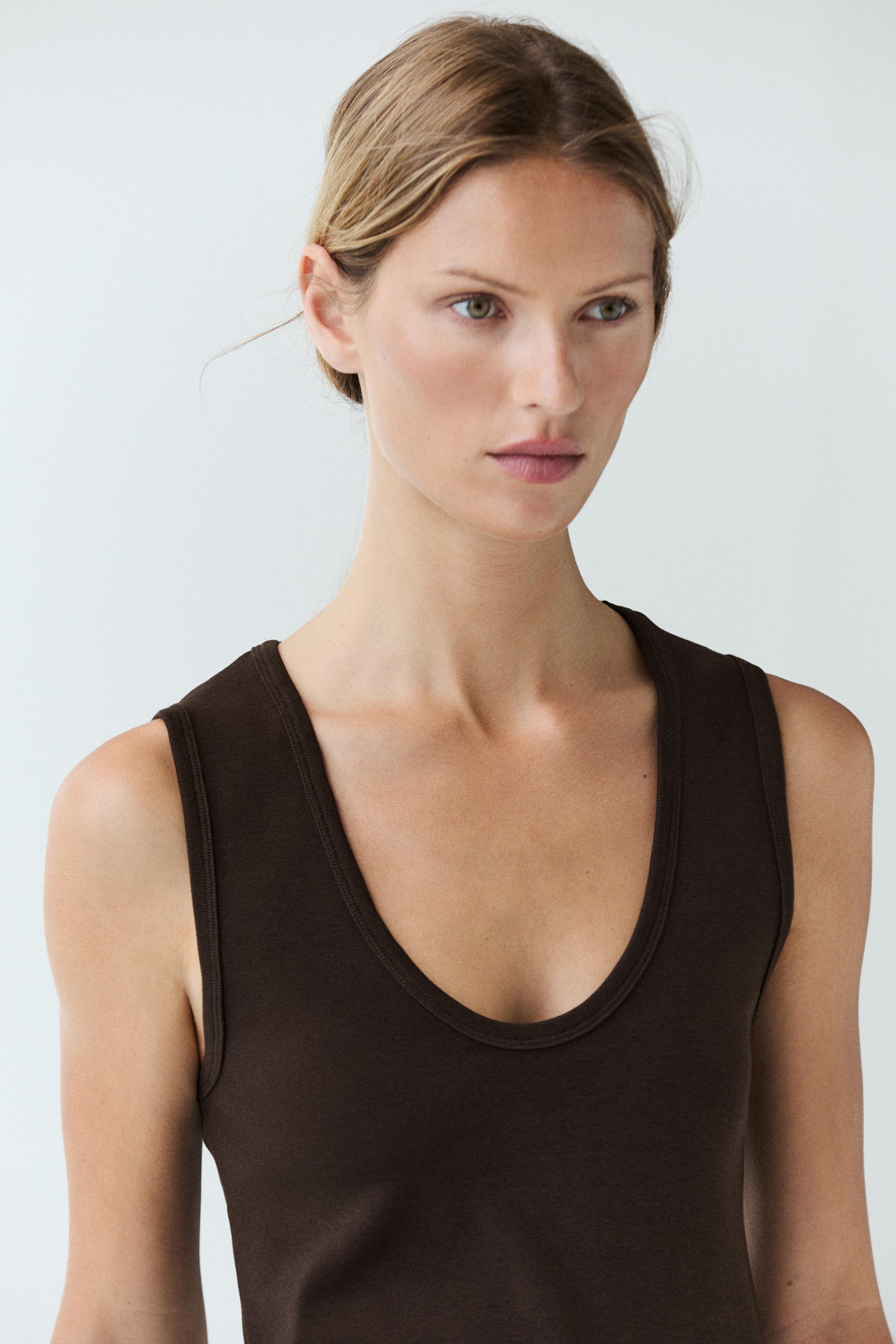 Cotton blend V-neck top — BROWN