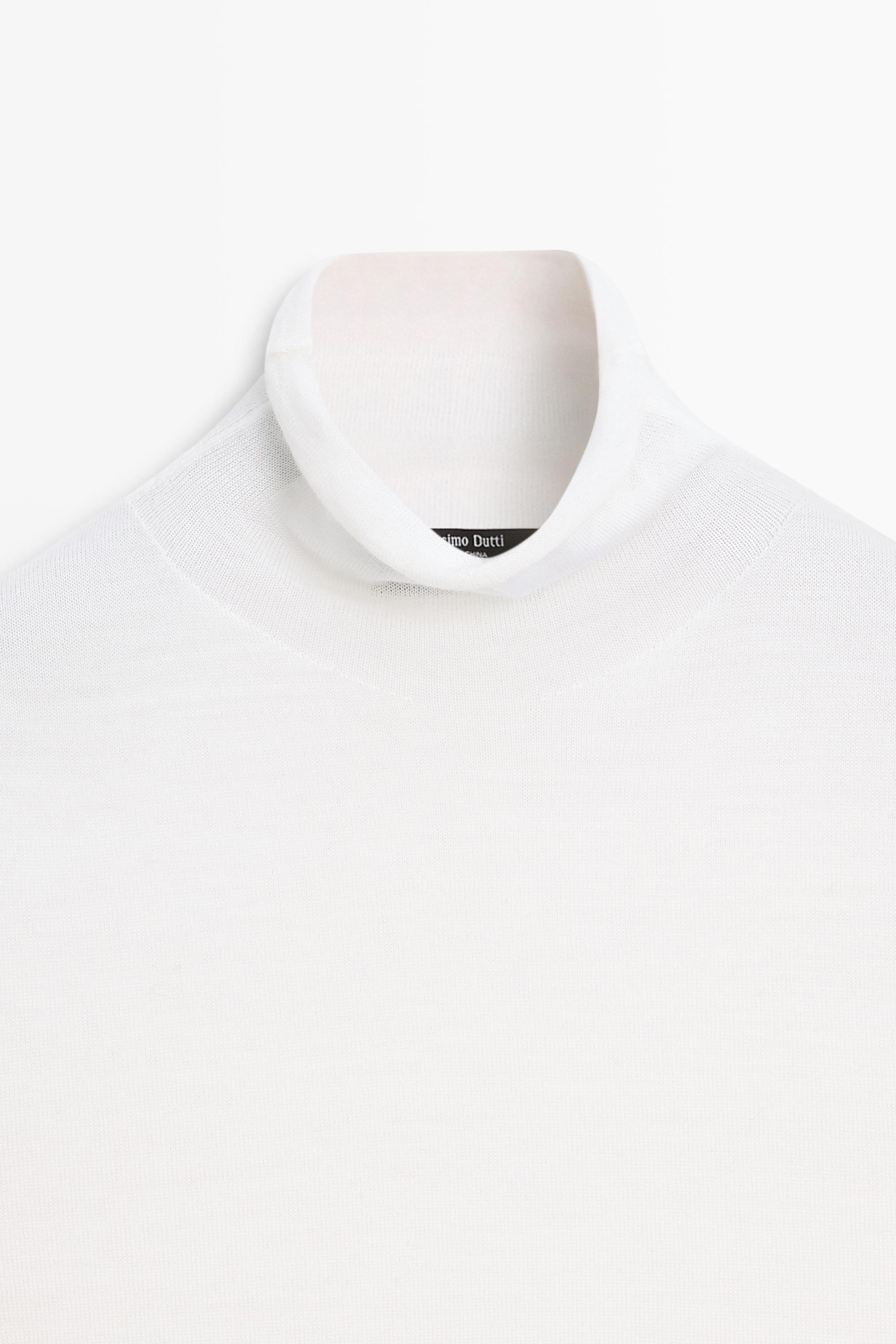 Short sleeve turtleneck knit sweater — CREAM