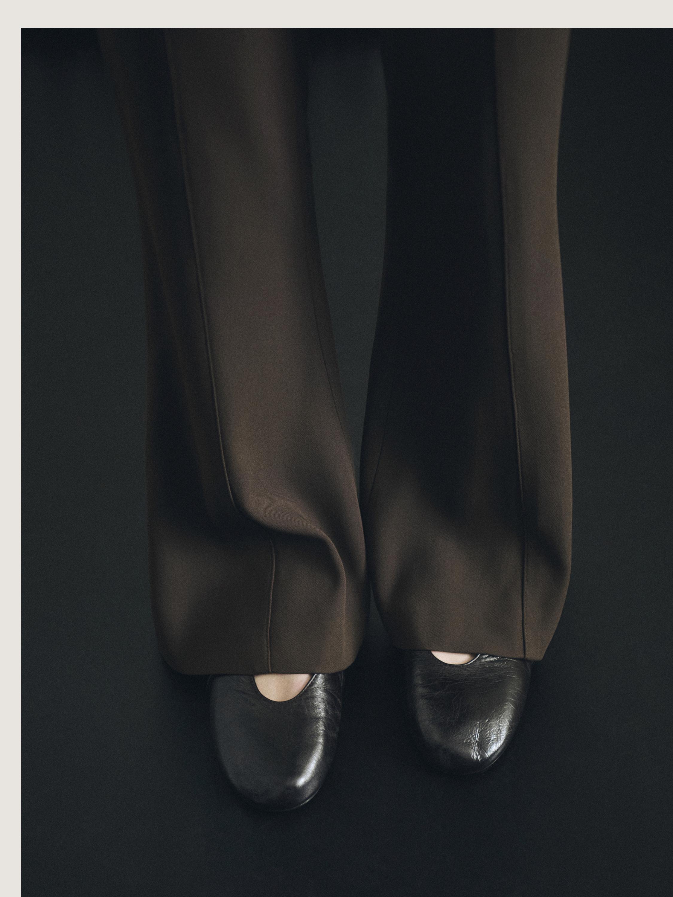 Soft leather ballerinas — BLACK