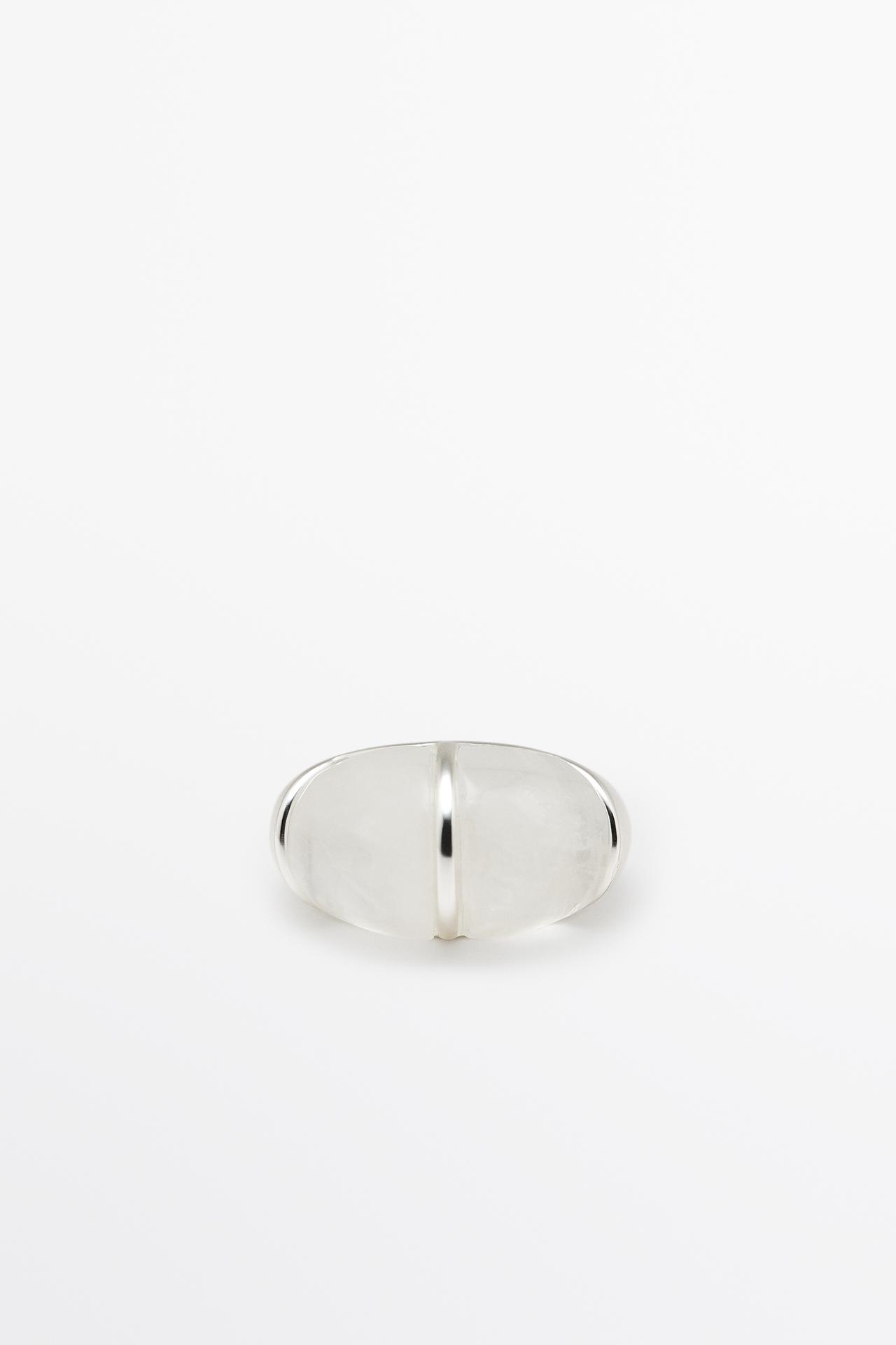 Round quartz stone statement ring — SILVER