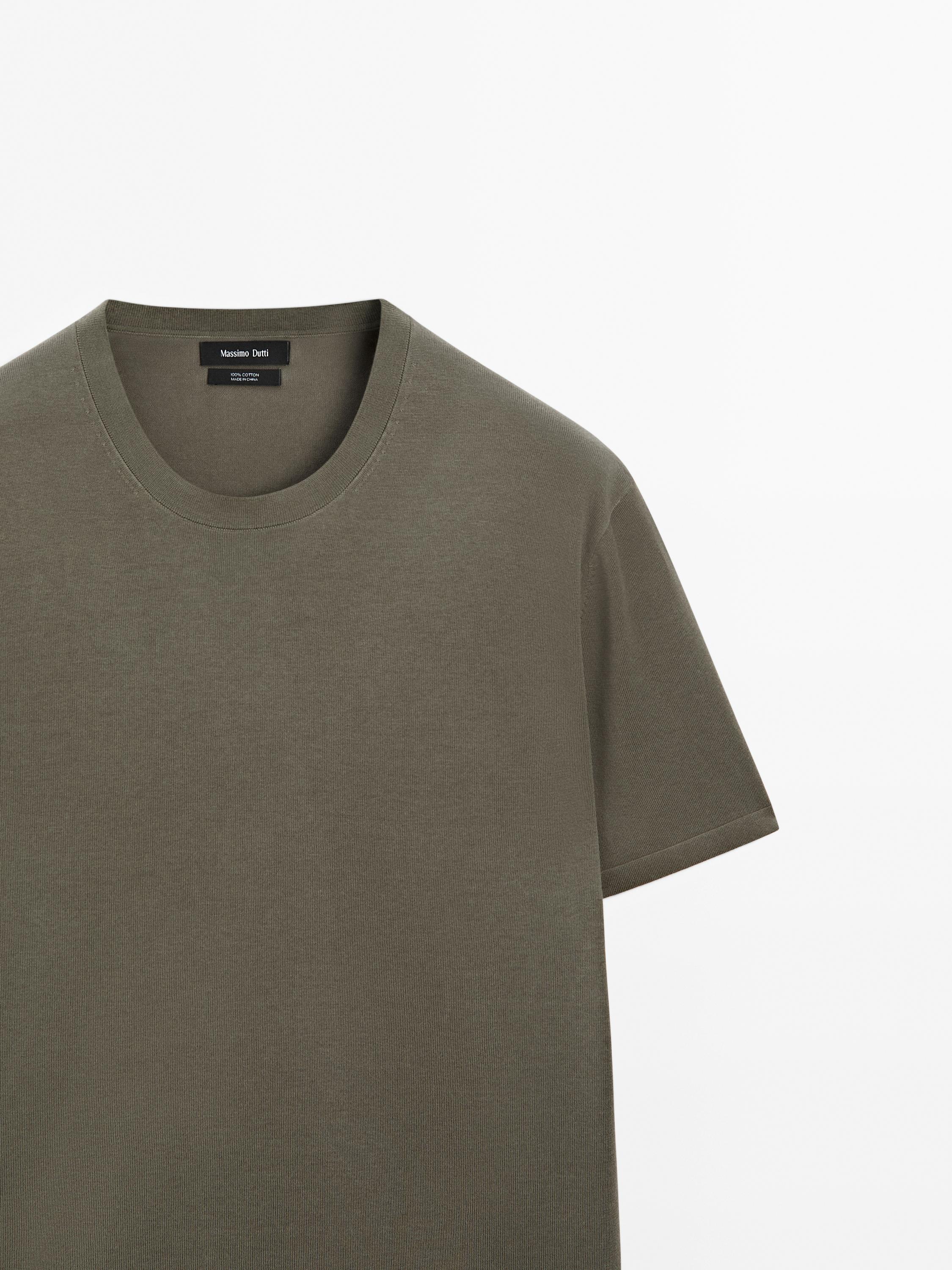 100% cotton knit T-shirt