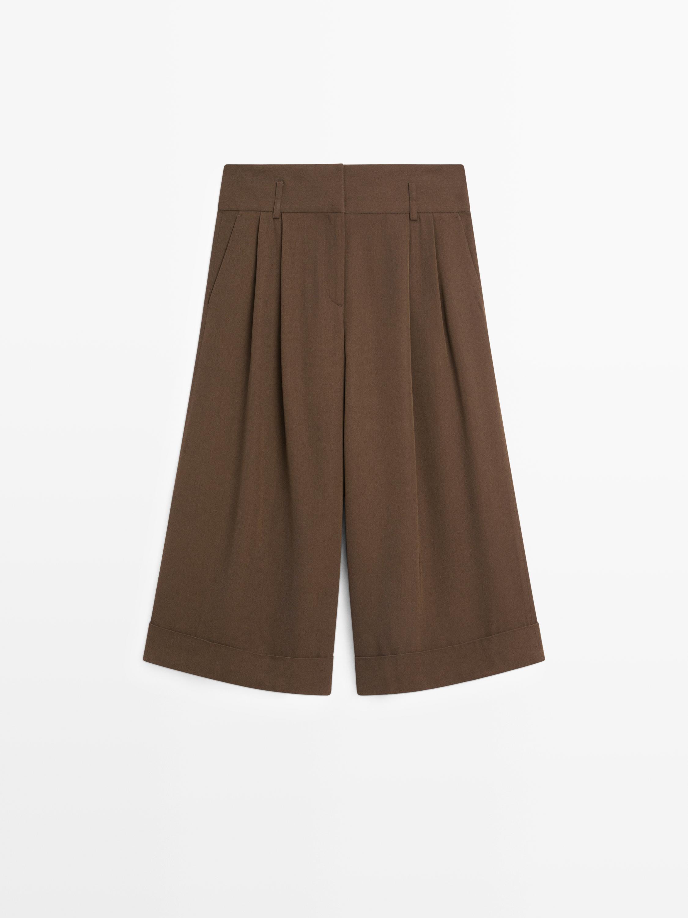 Long Bermuda shorts with turn-up hems — GREEN