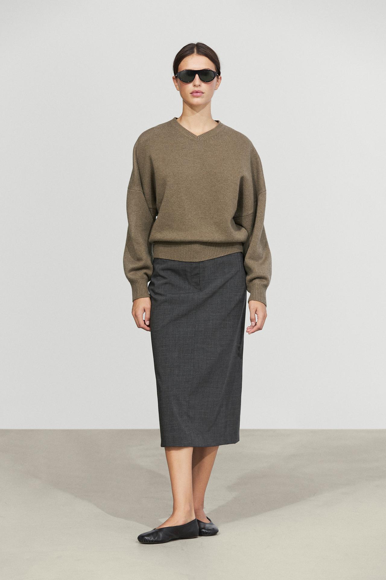 100% wool oversize knit sweater — BEIGE