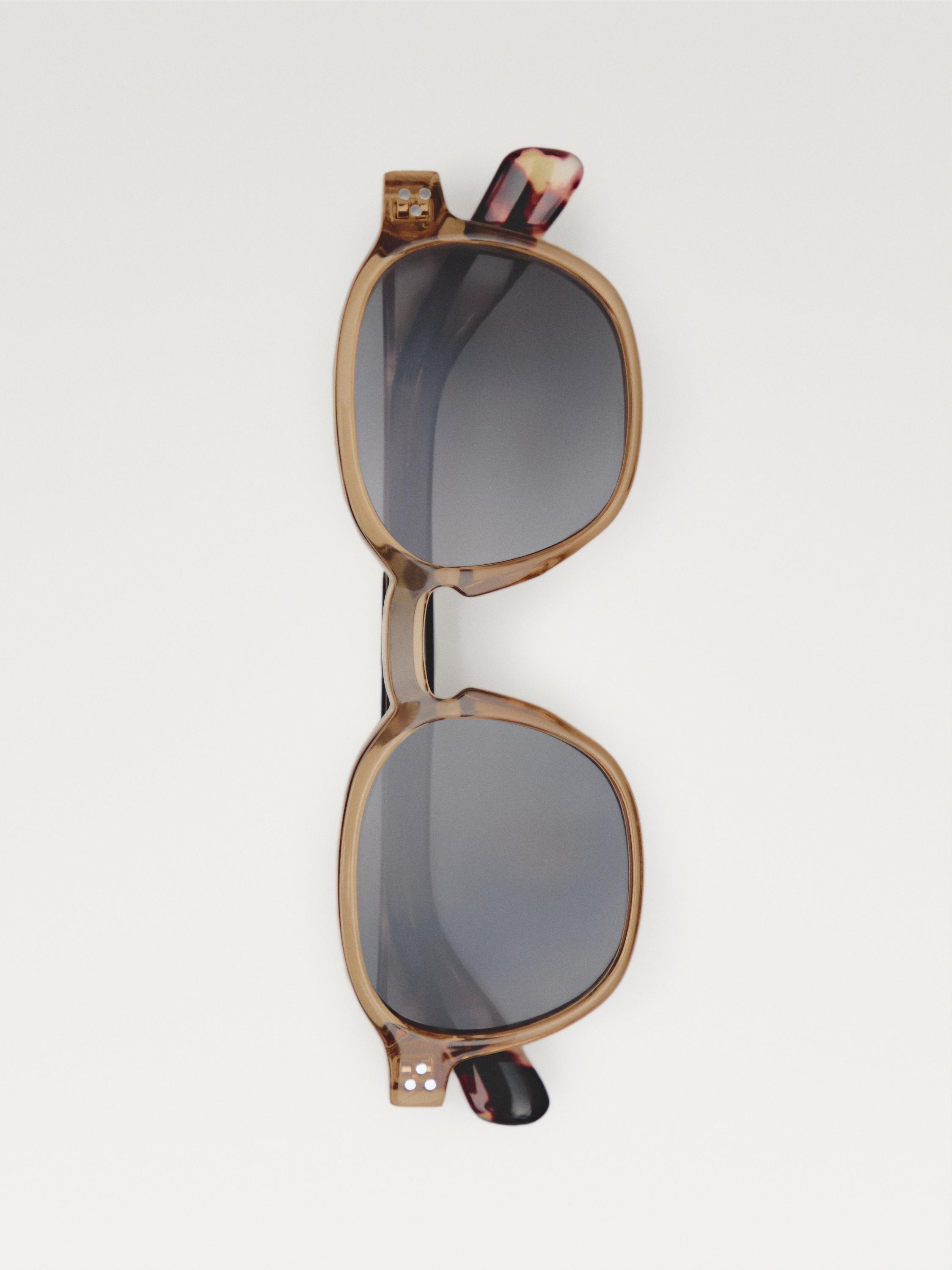 Round tortoiseshell-effect sunglasses