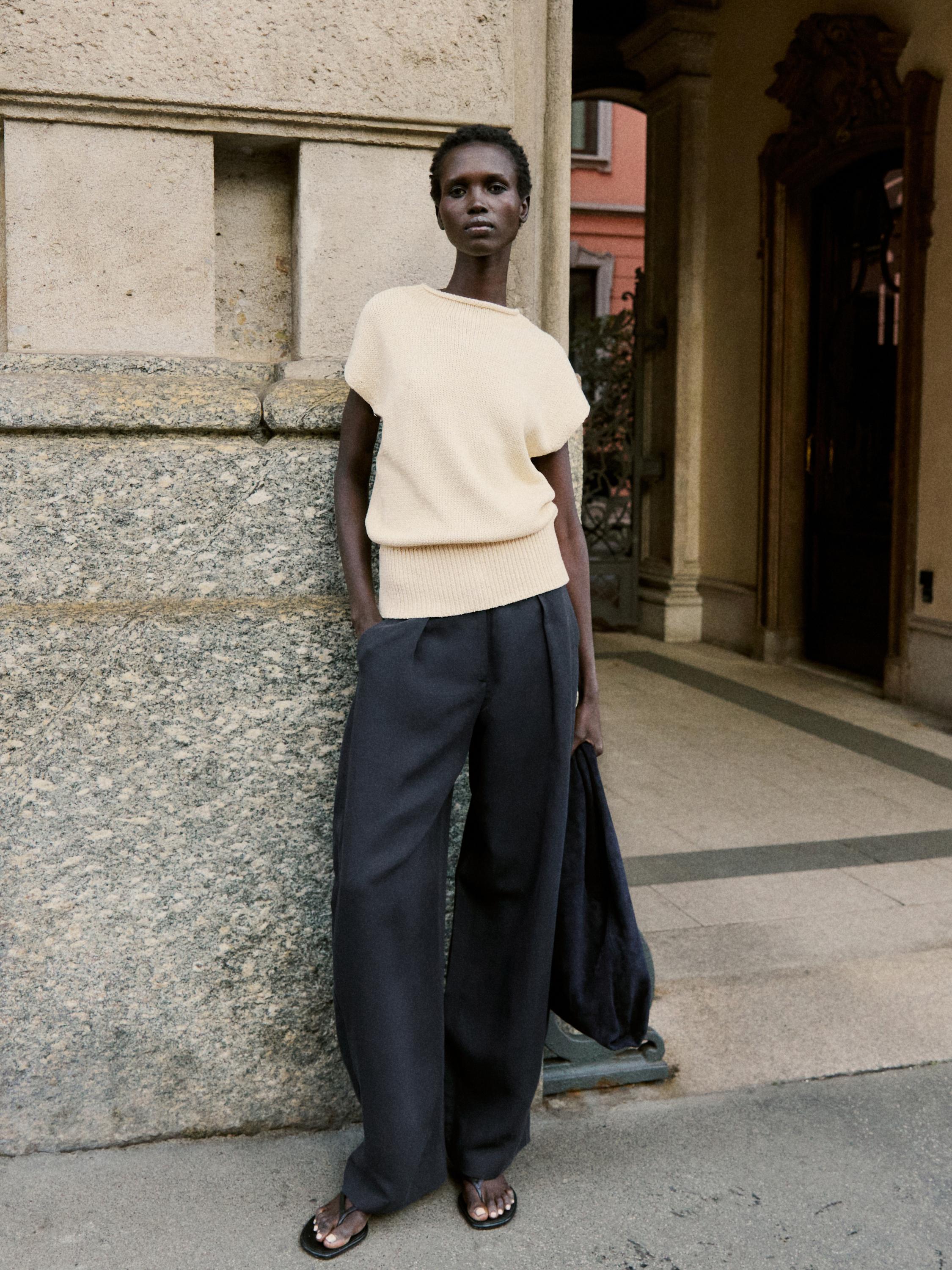 Flowing trousers with darts — NAVY BLUE