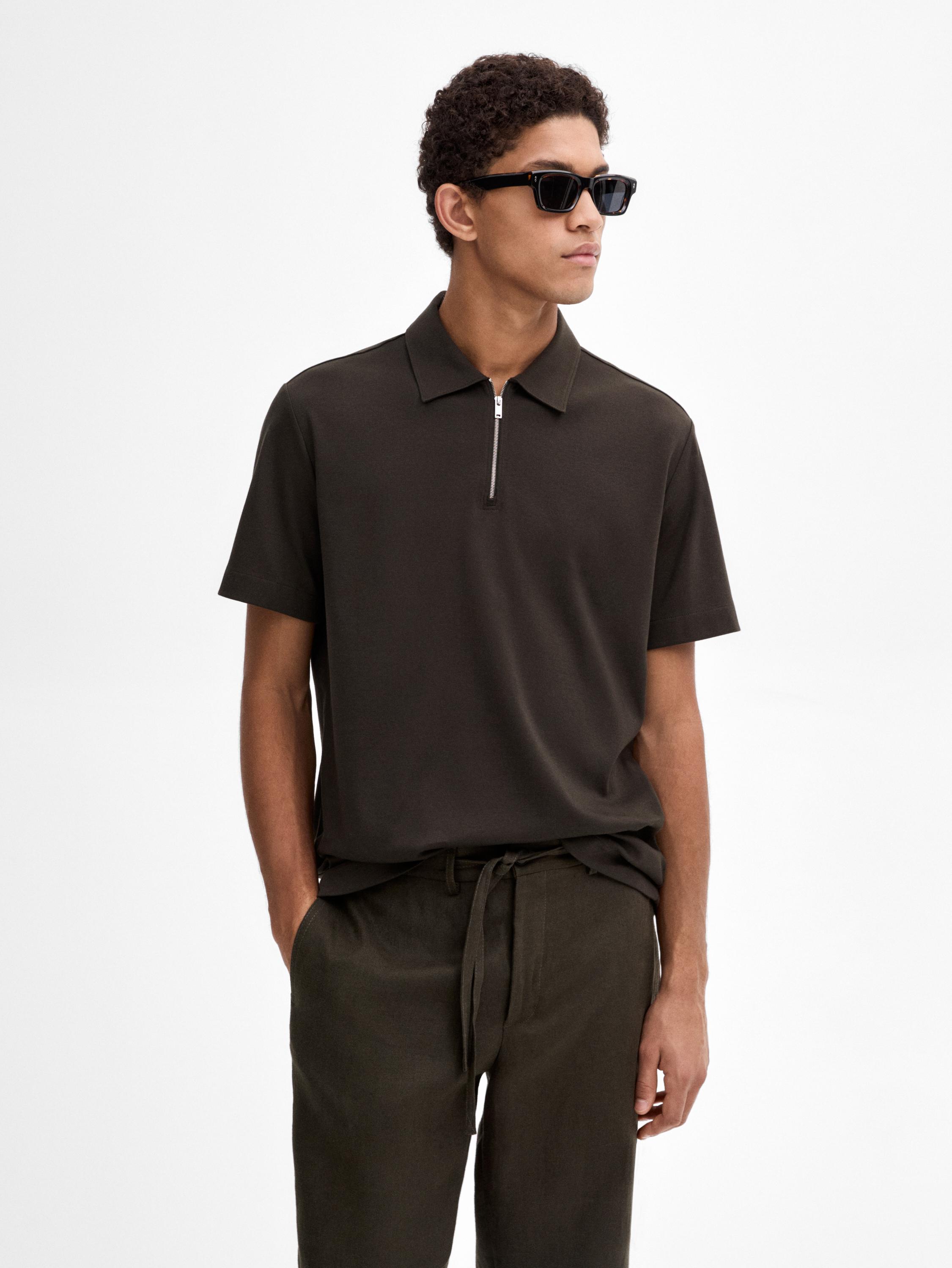 100% cotton polo shirt with zip collar