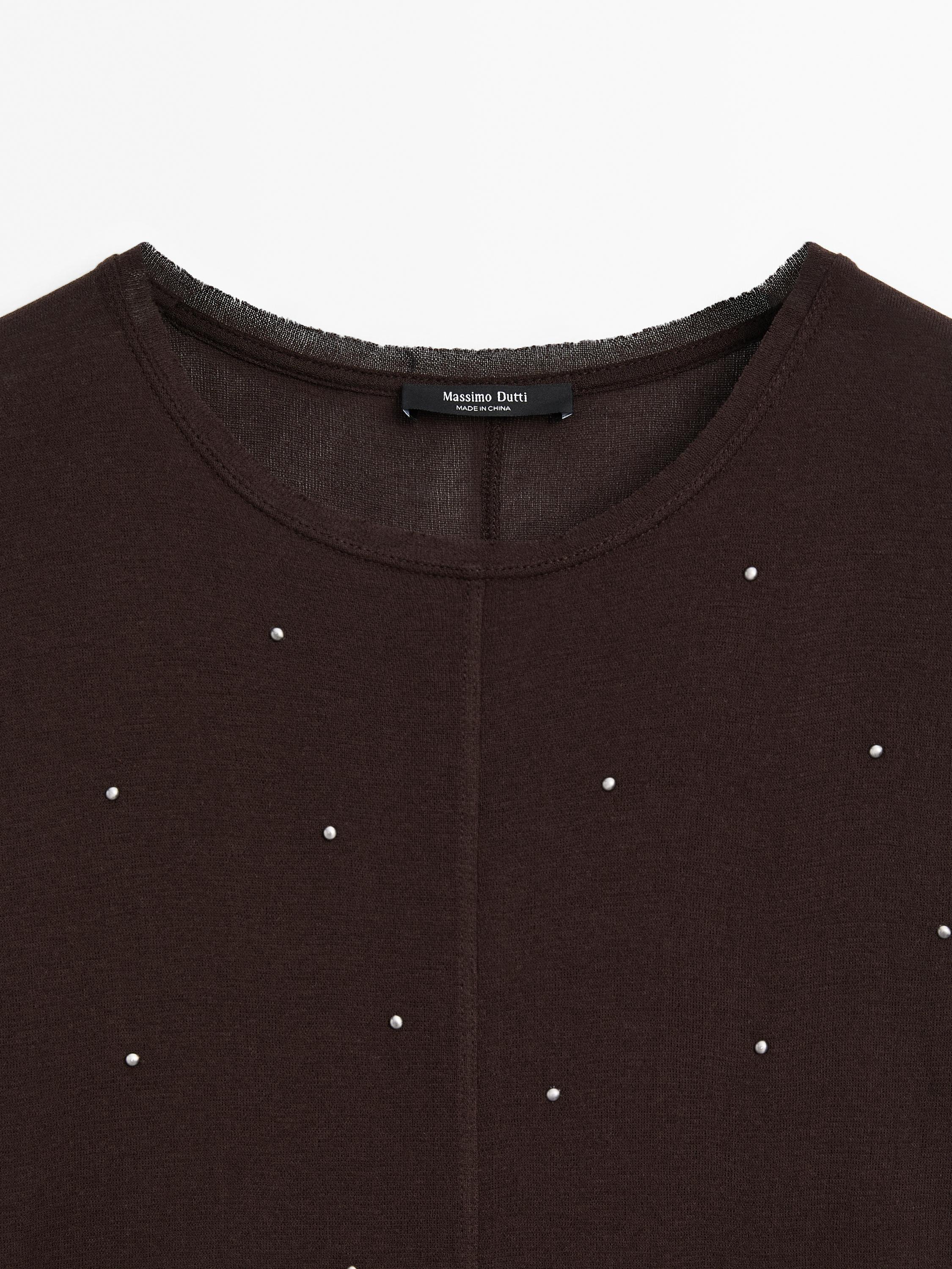 Shirt mit Metallnieten