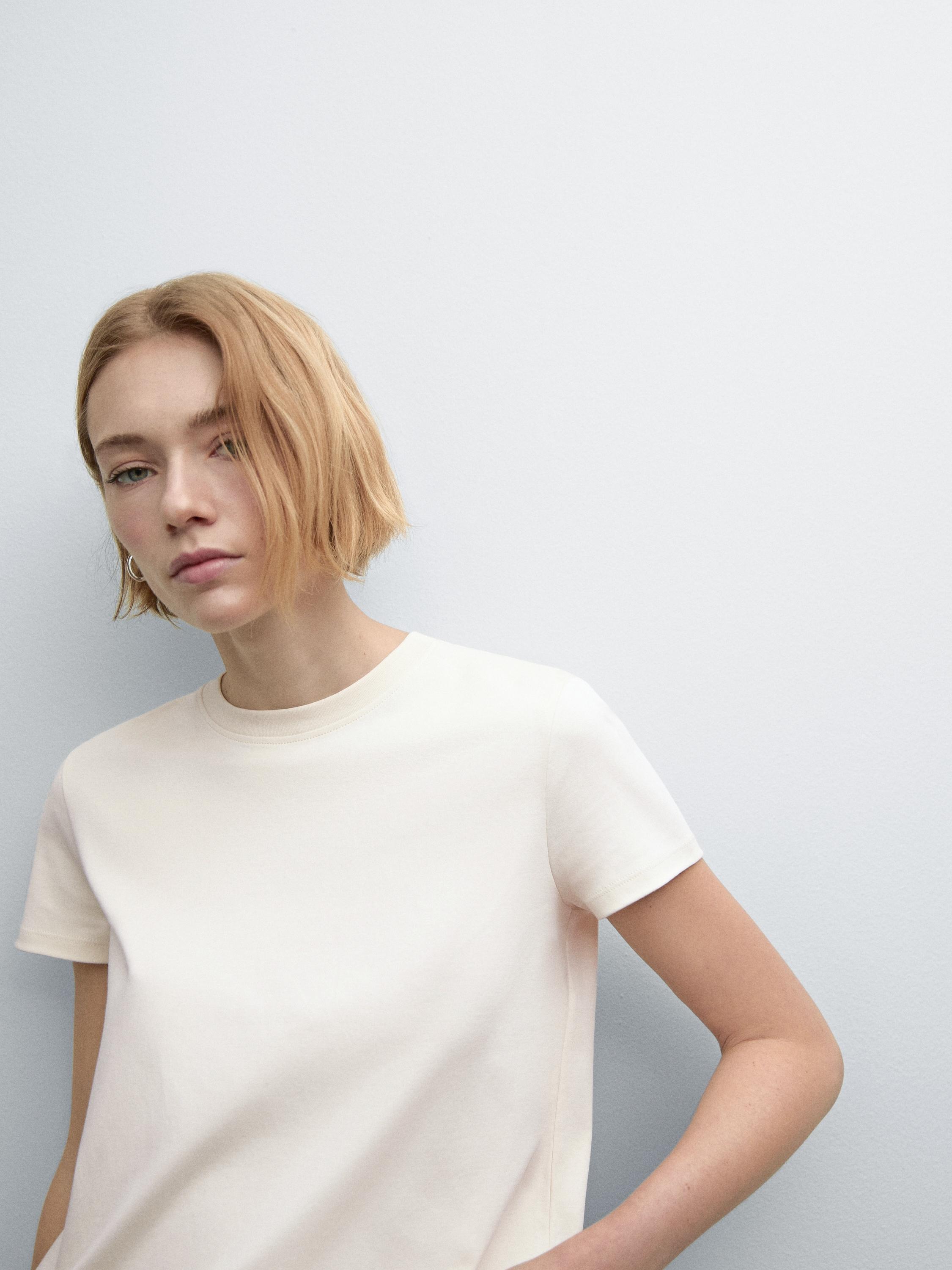Heavy weight cotton T-shirt with seam detail