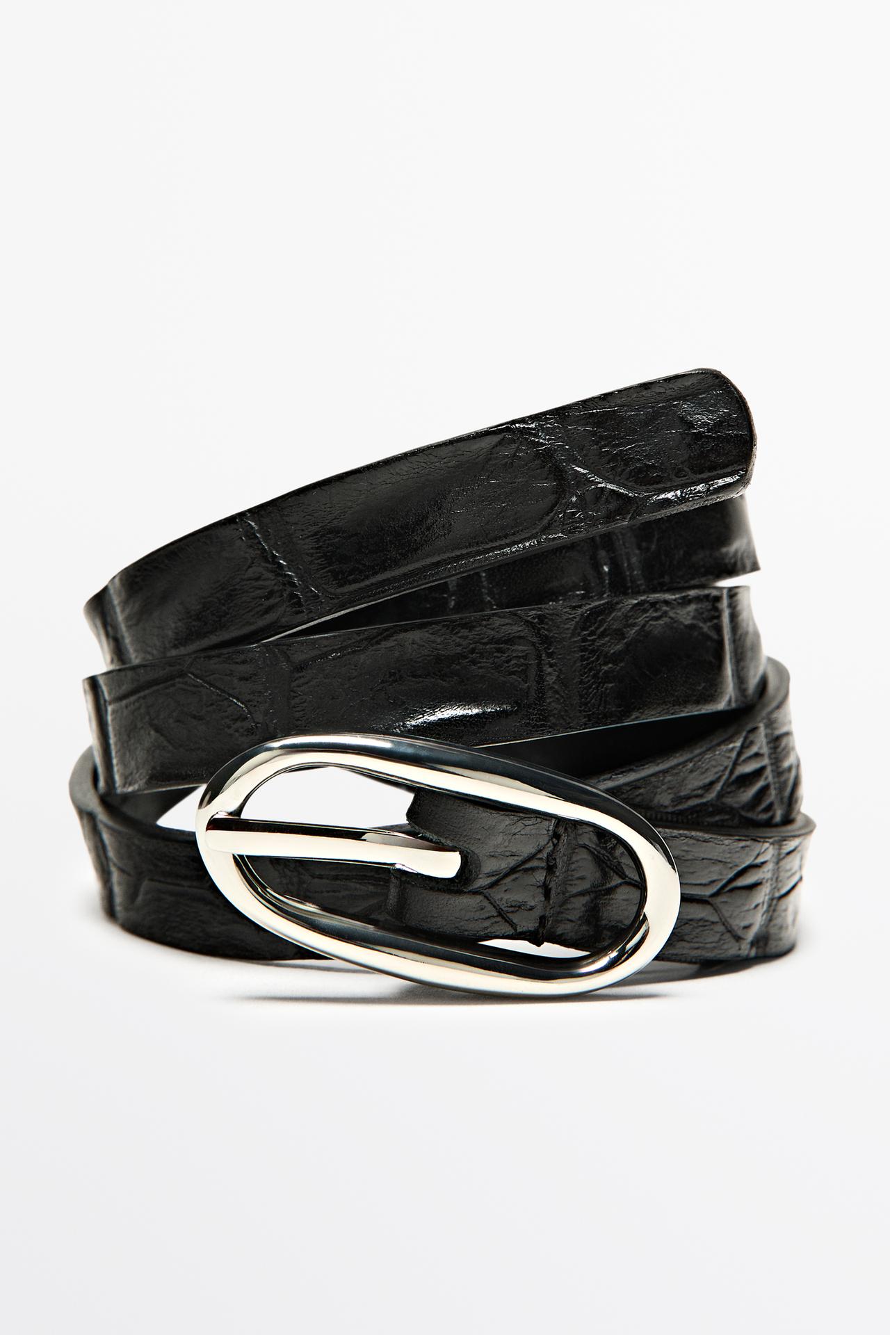 Leather belt with oval buckle and textured finish — BLACK