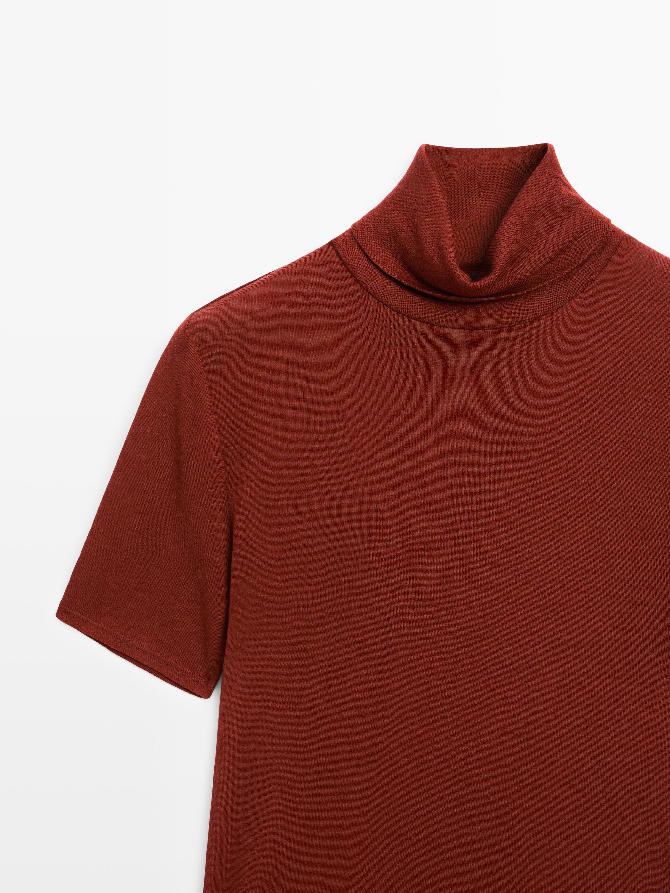 T-Shirt mit Rollkragen