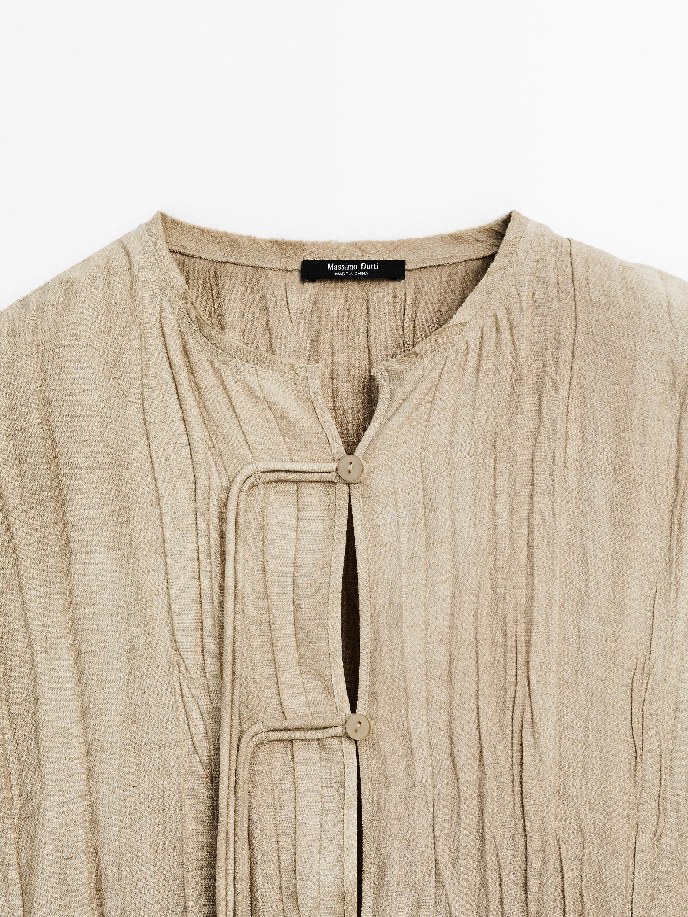 Flowing kimono with tie detail