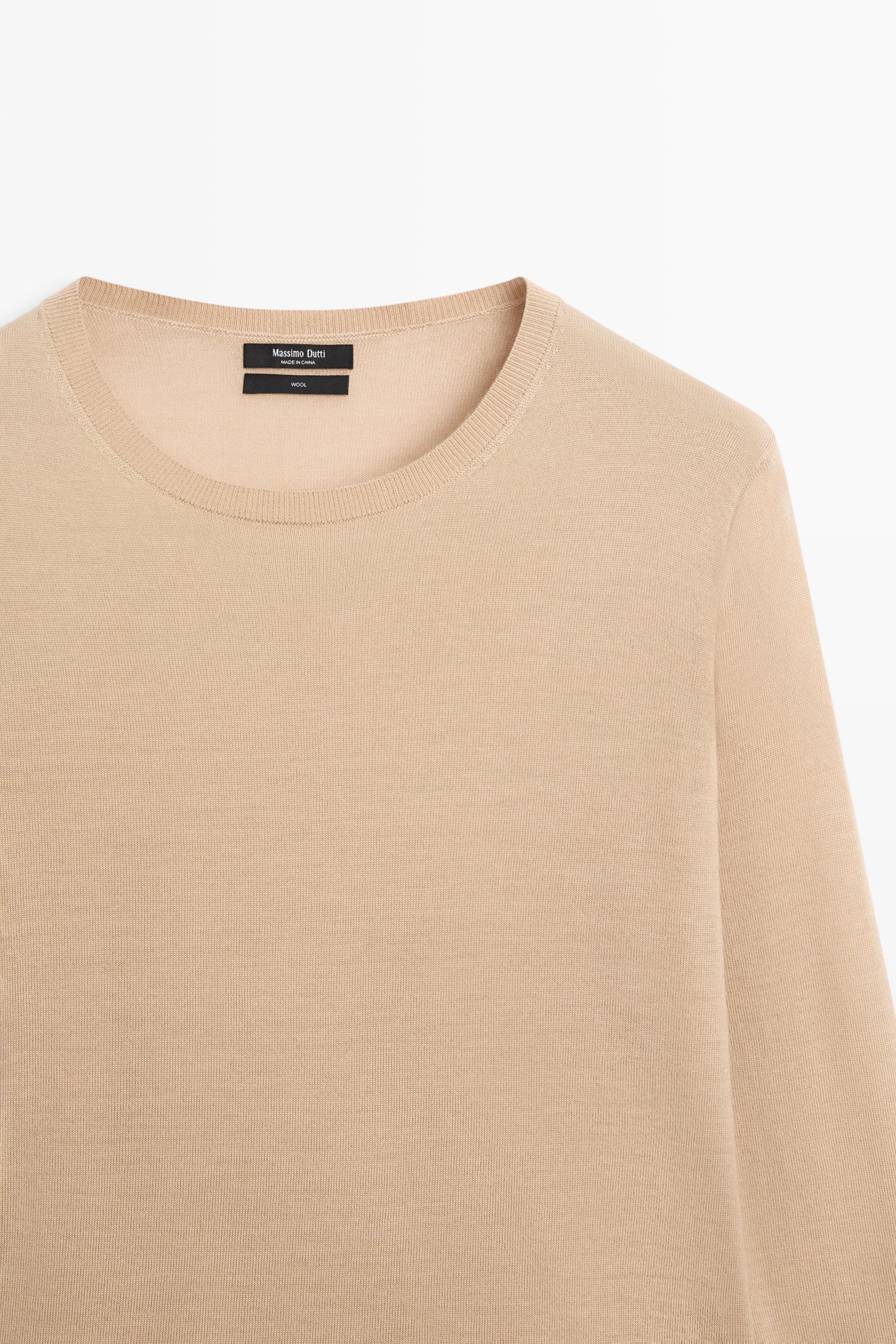 100% wool knit round neck sweater — CAMEL