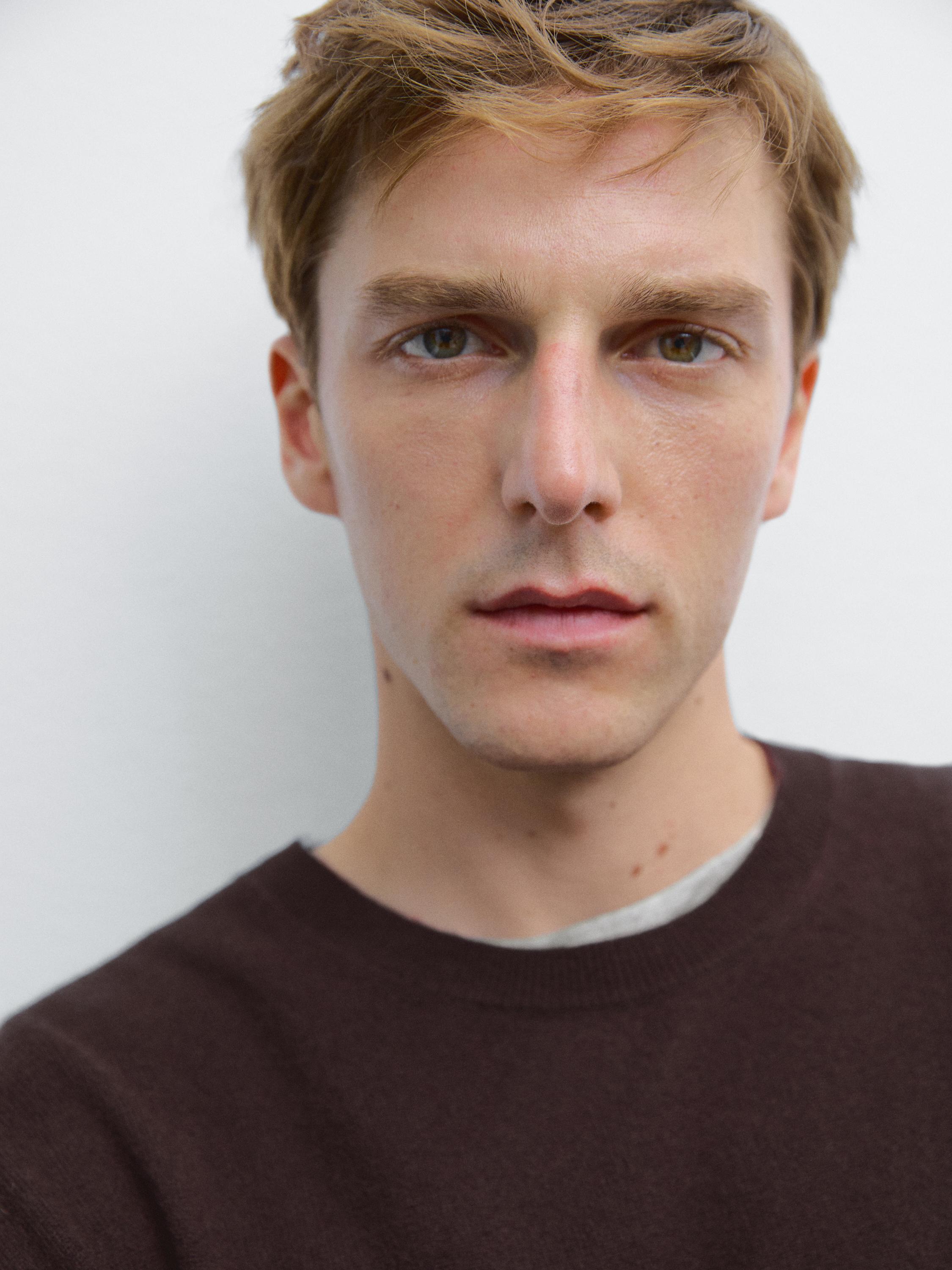 Pulover din tricot de cașmir cu guler rotund