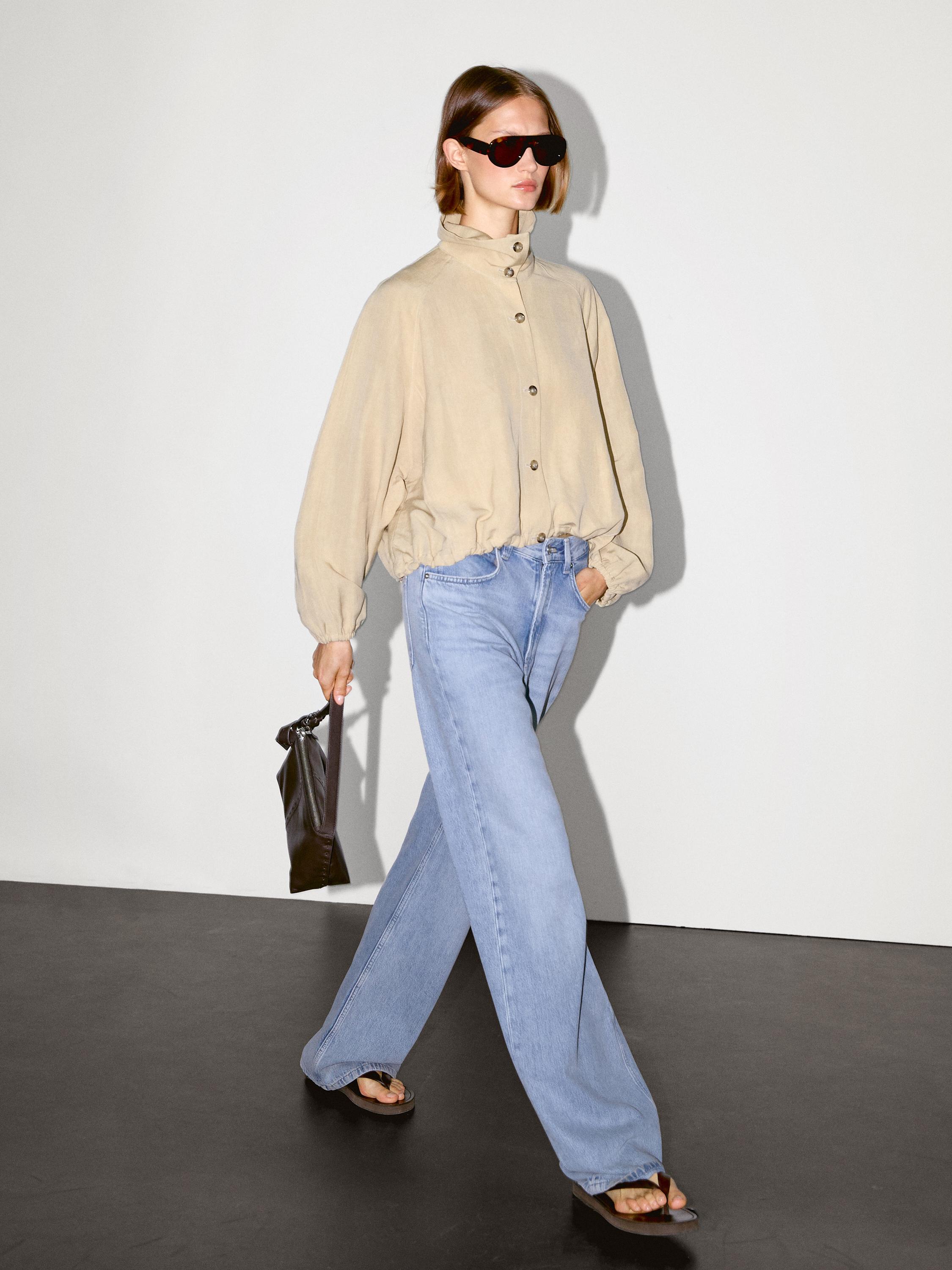 Áo khoác bomer pha vải lanh cổ cao