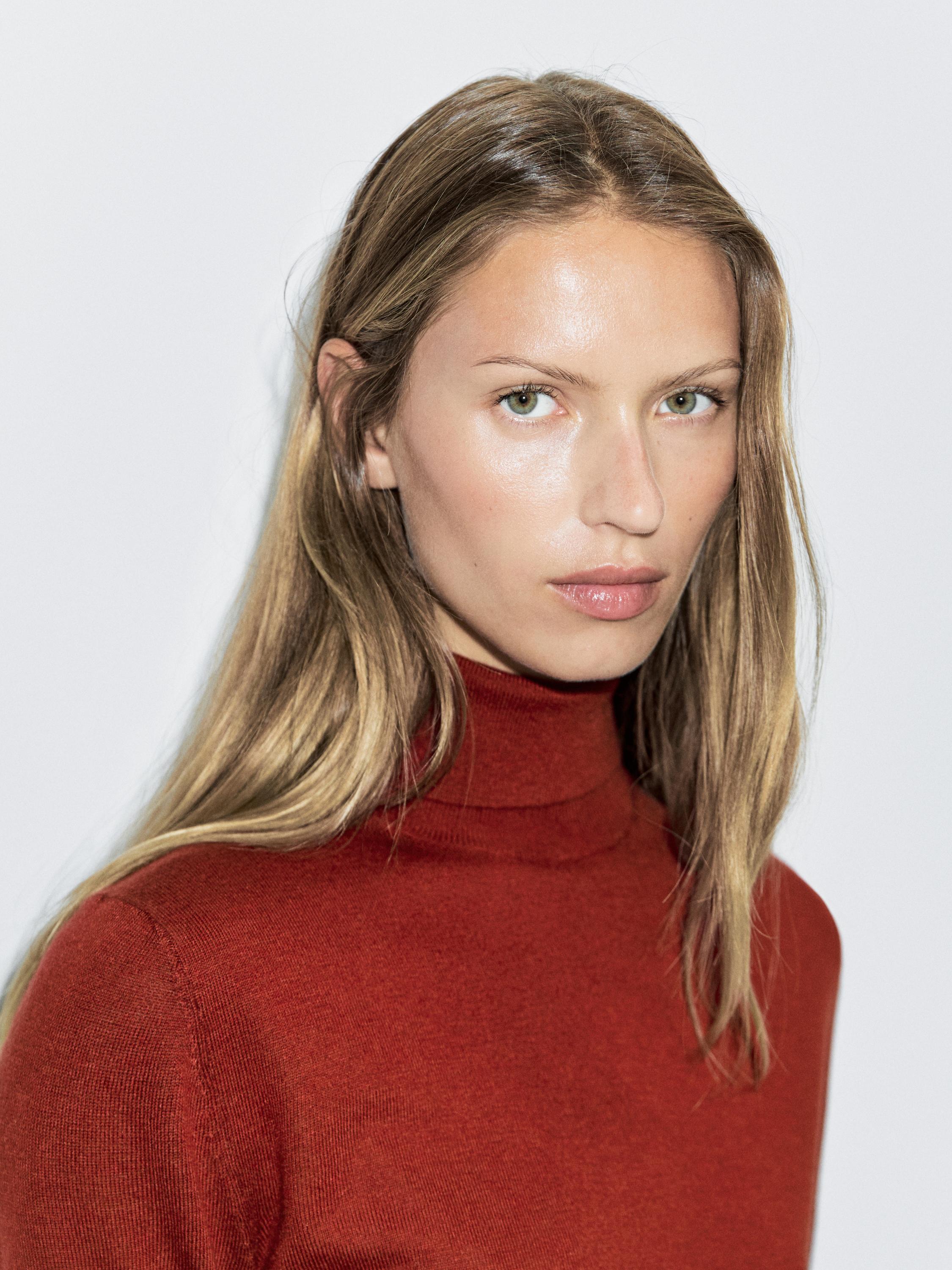 Strickpullover mit Rollkragen aus Wollmischgewebe