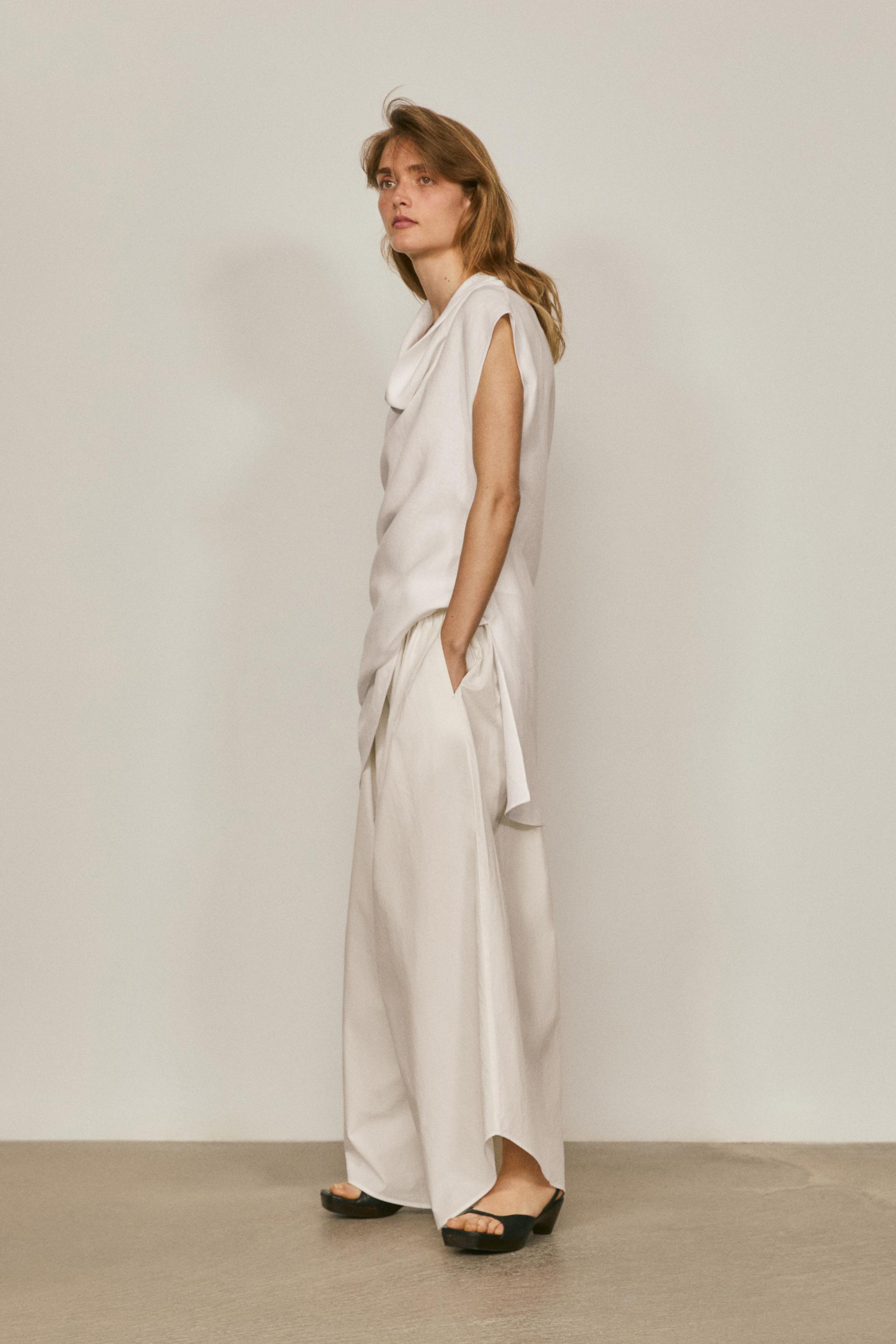 Culottes with pleated details - LIMITED EDITION — Off white