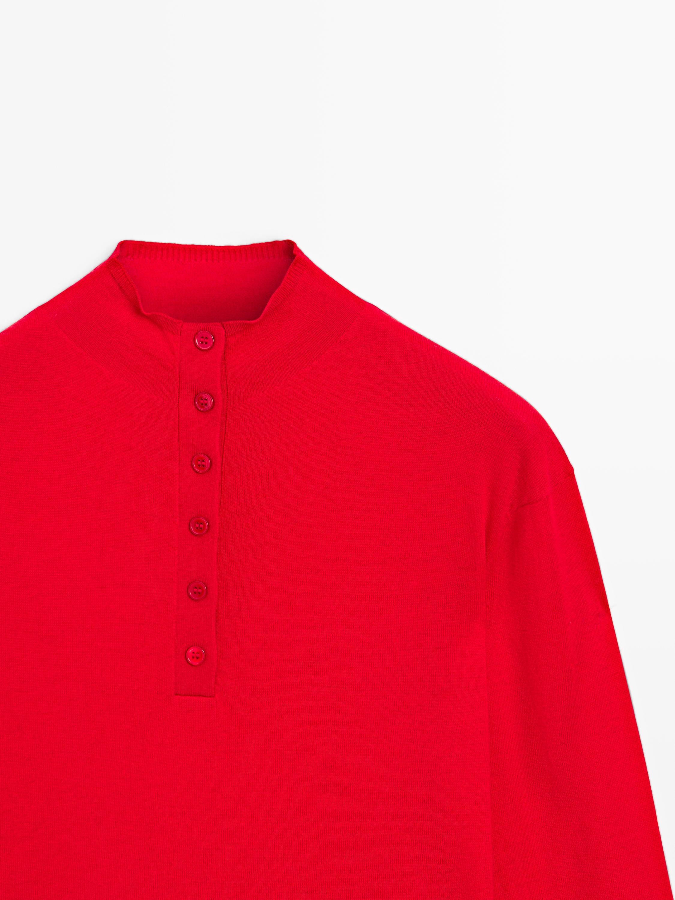 Buttoned mock turtleneck knit sweater — RED
