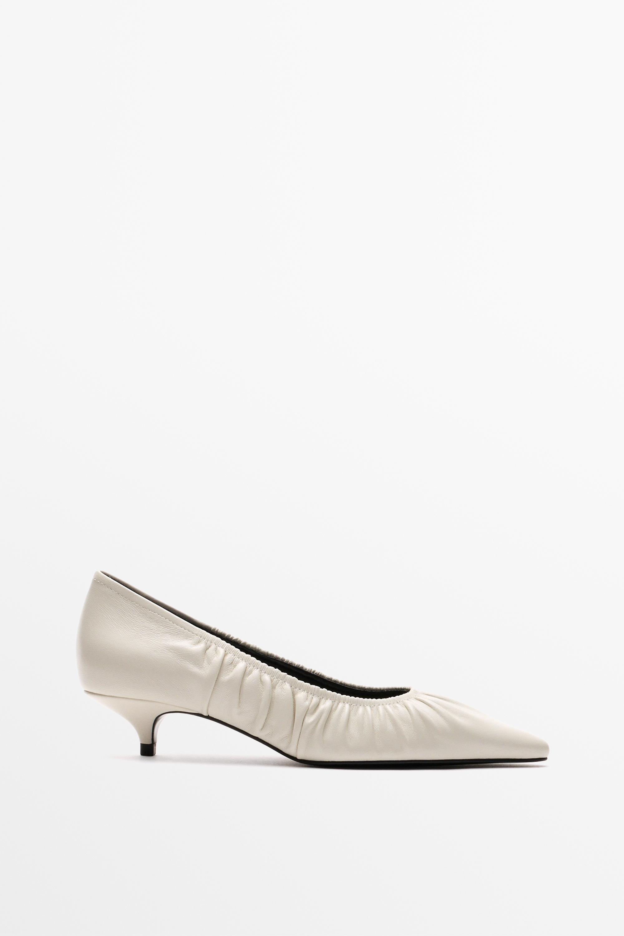 Ruched leather heel shoe