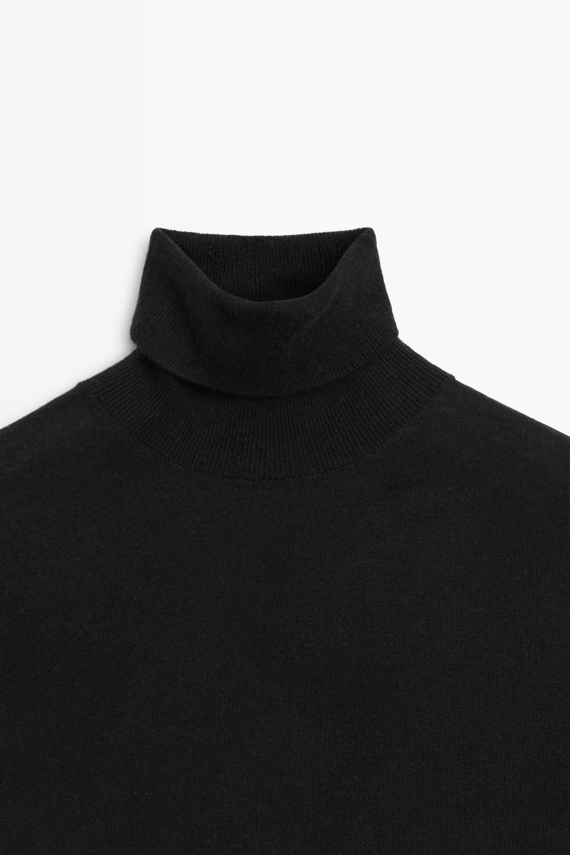 Wool-blend turtleneck knit sweater — BLACK