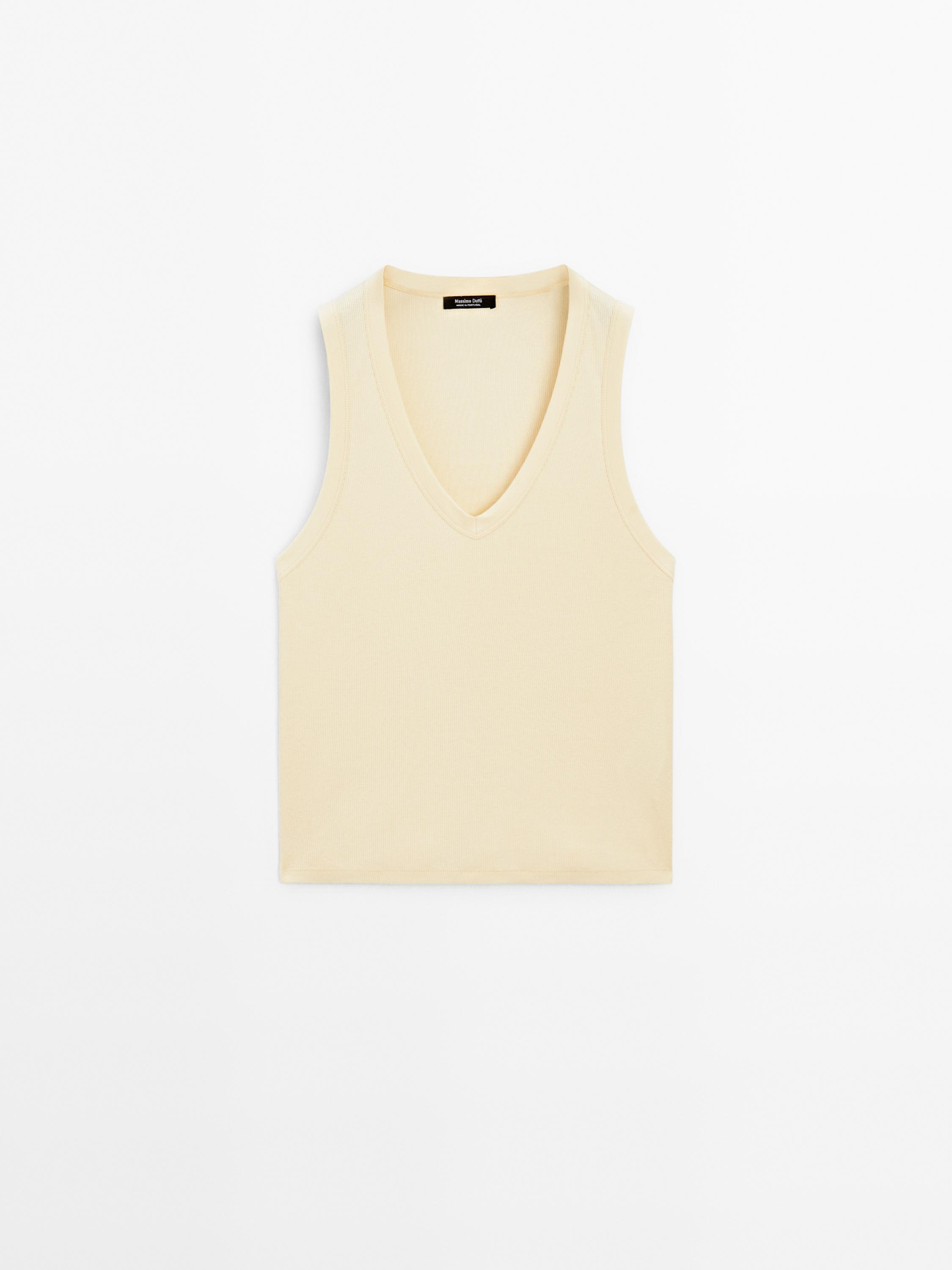 100% cotton V-neck T-shirt
