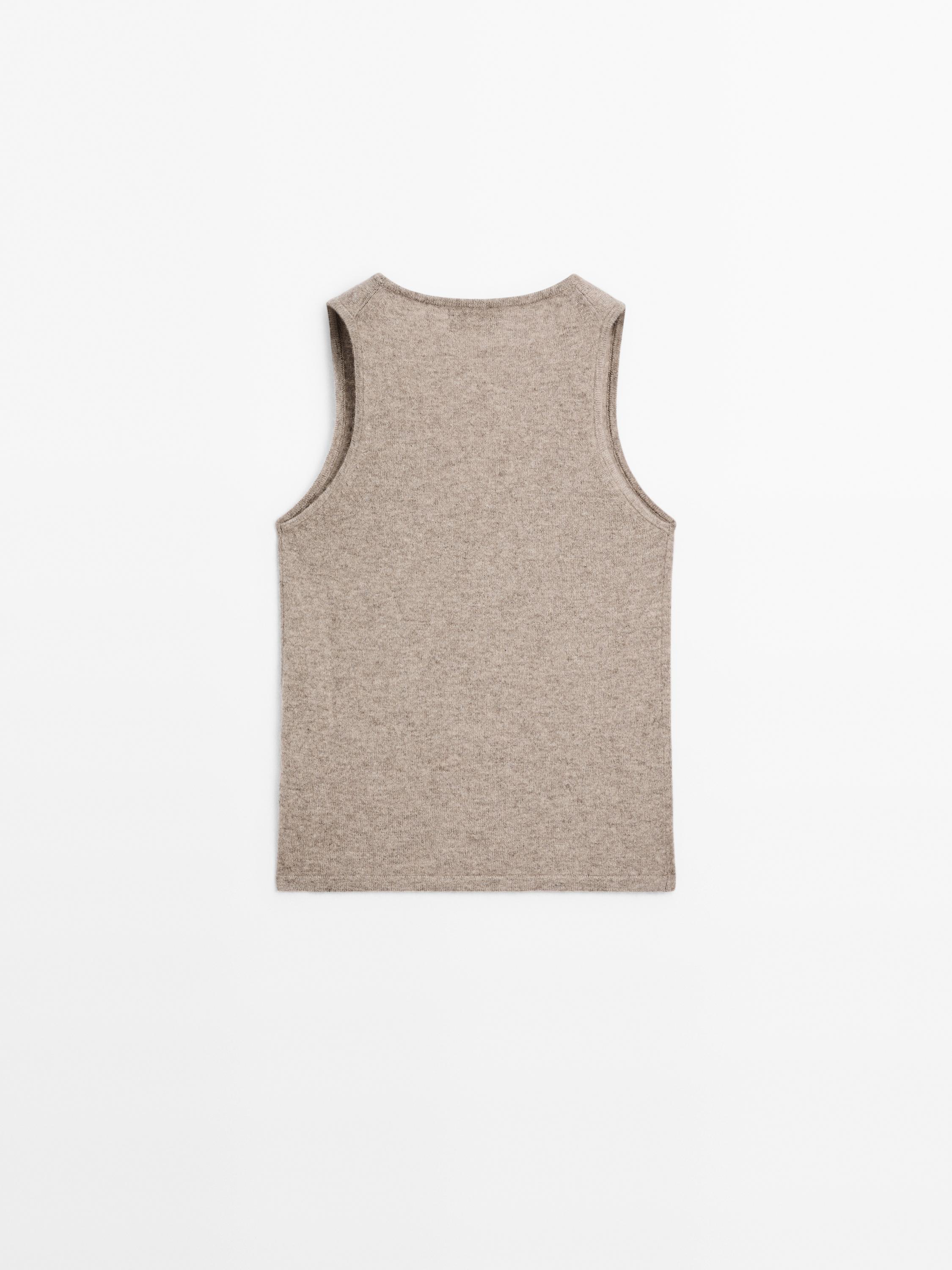 100% cashmere crew neck top