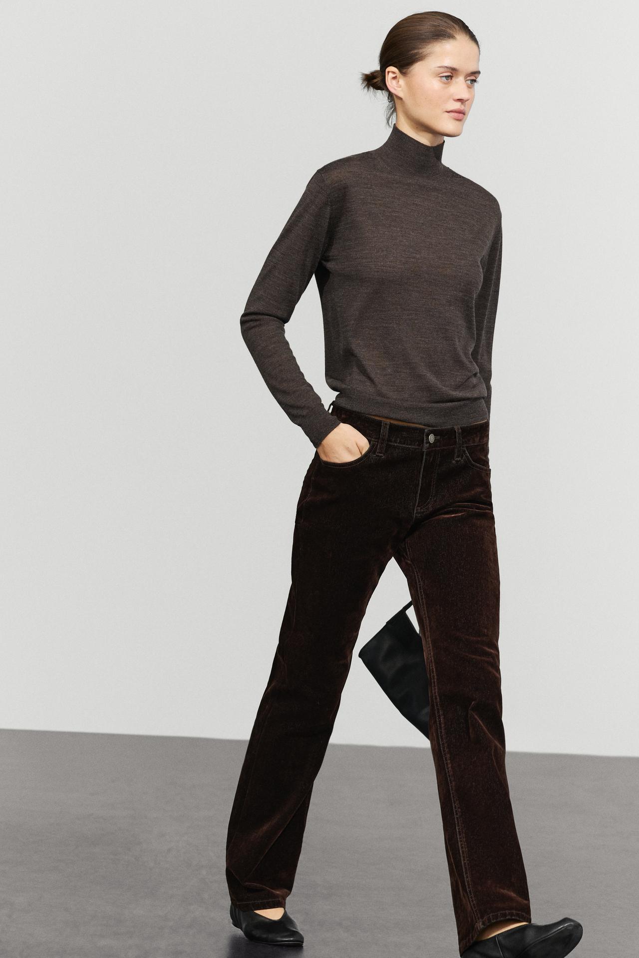 100% wool mock neck knit sweater — Chocolate
