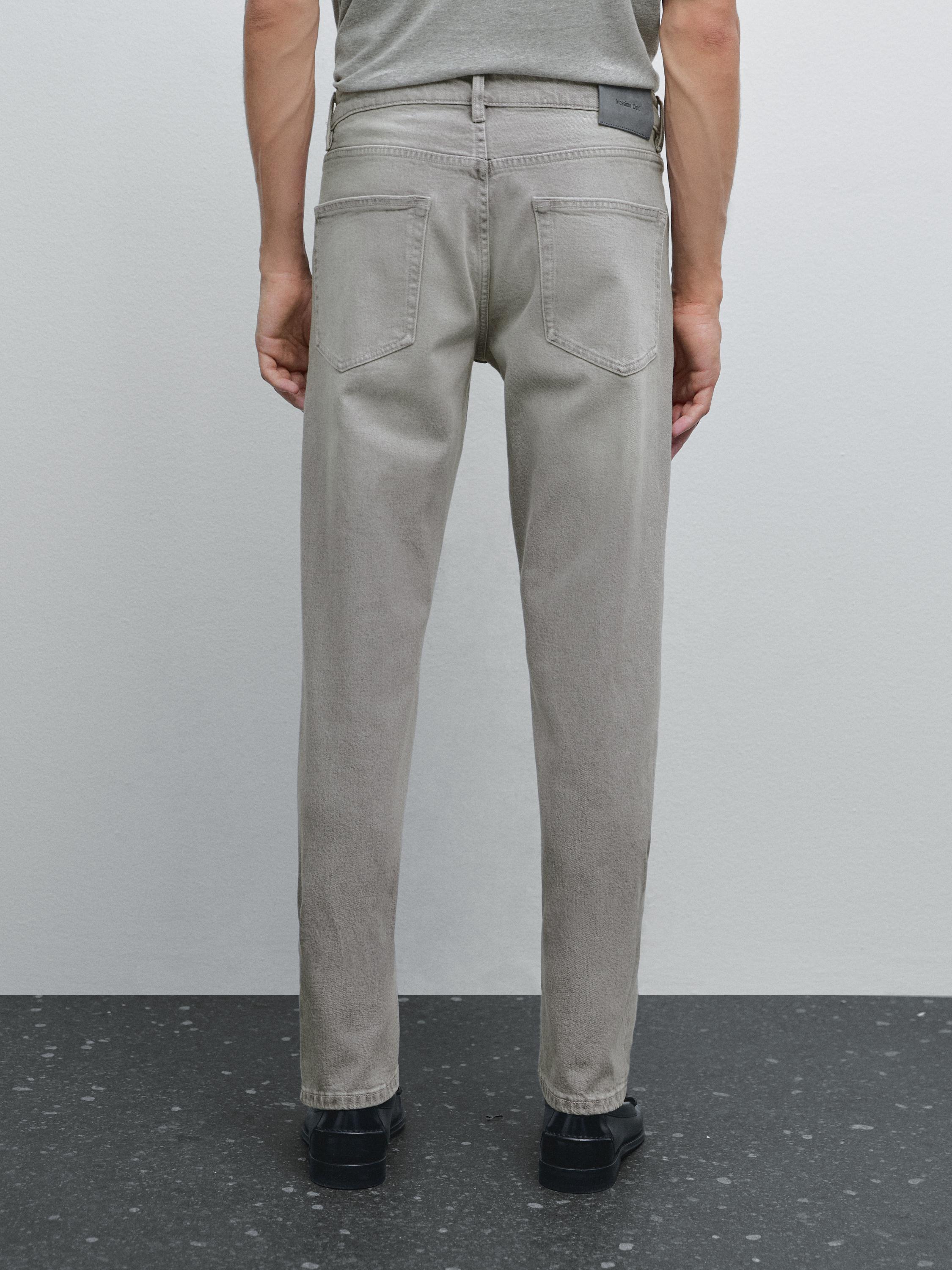 Tapered fit jeans