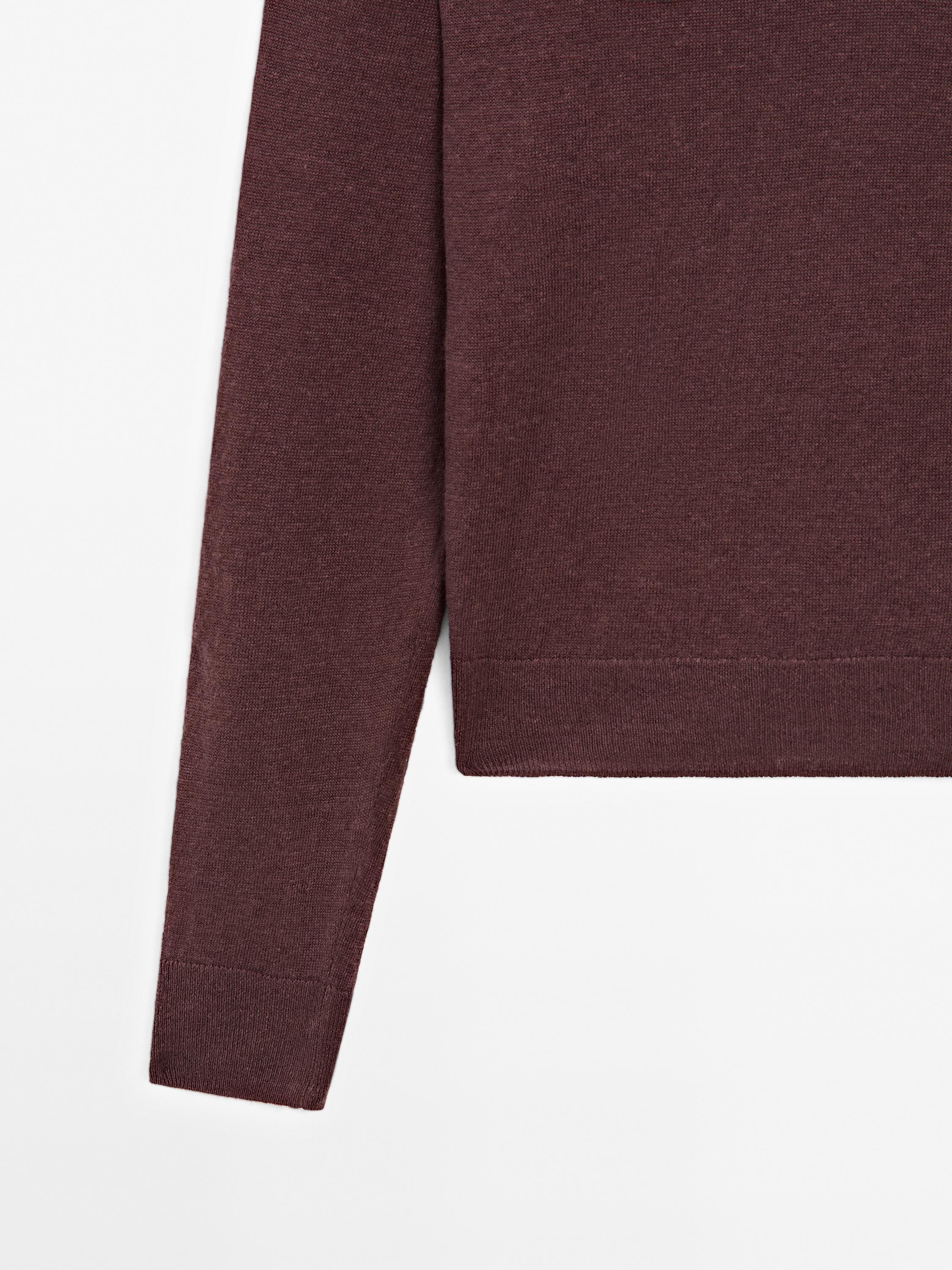Linen V-neck knit sweater