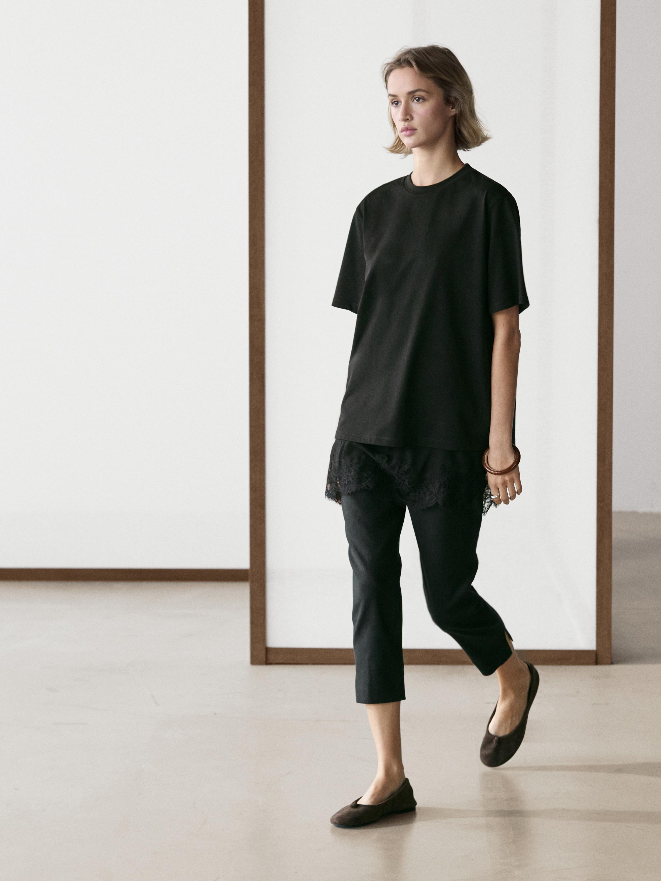 Short sleeve T-shirt with lace detail — BLACK