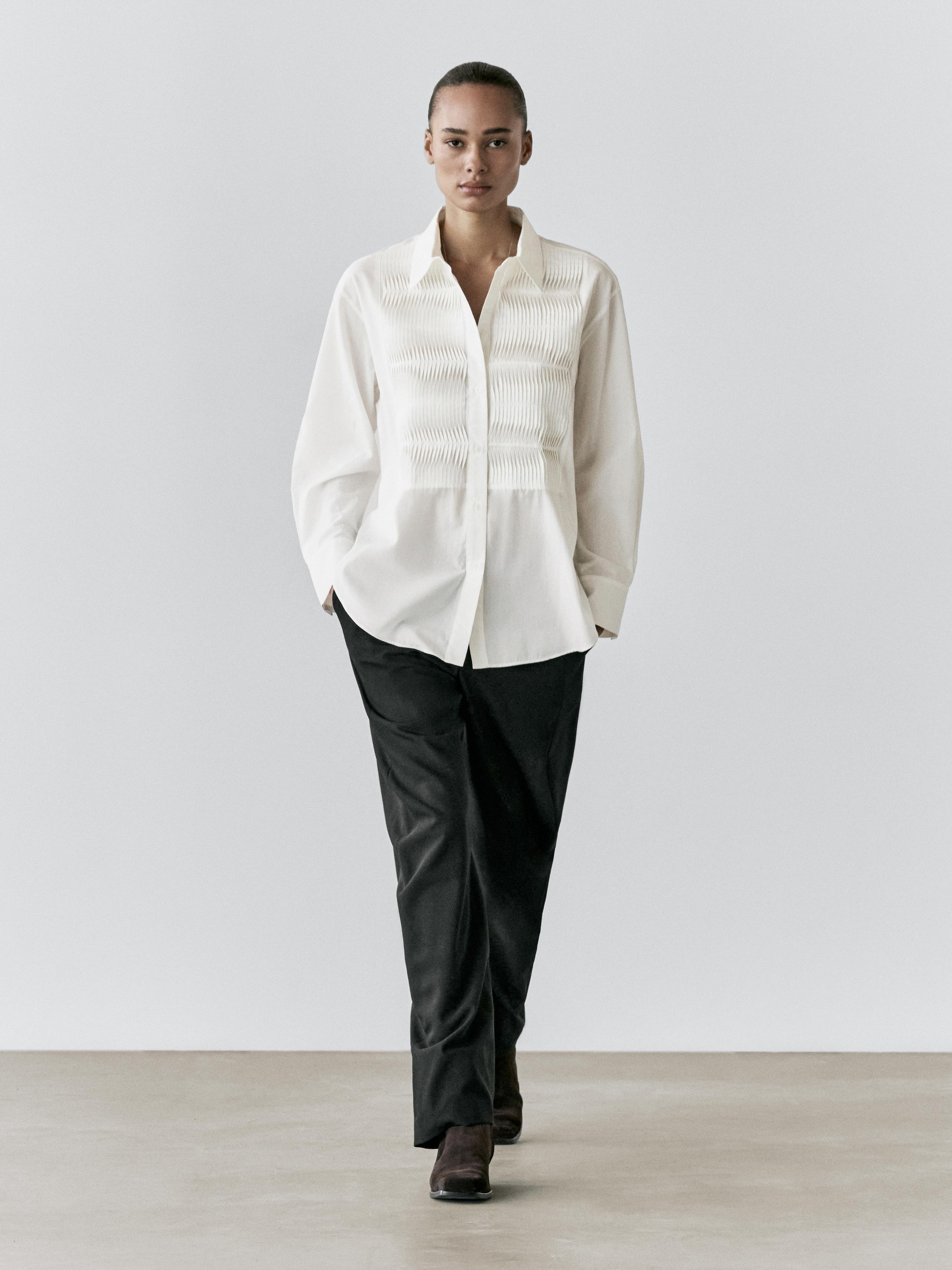 100% cotton shirt with chest detail