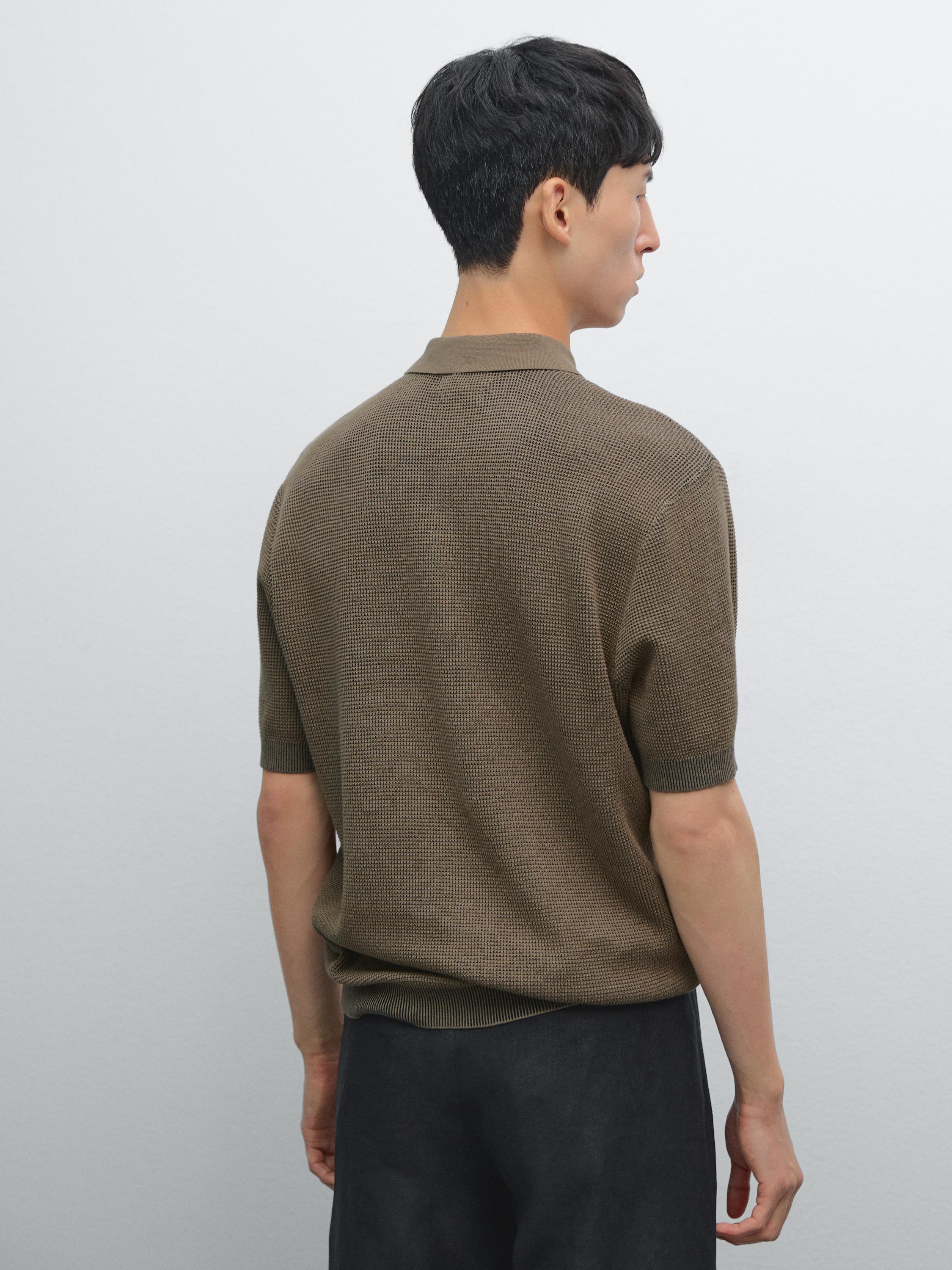 Textured knit V-neck polo shirt