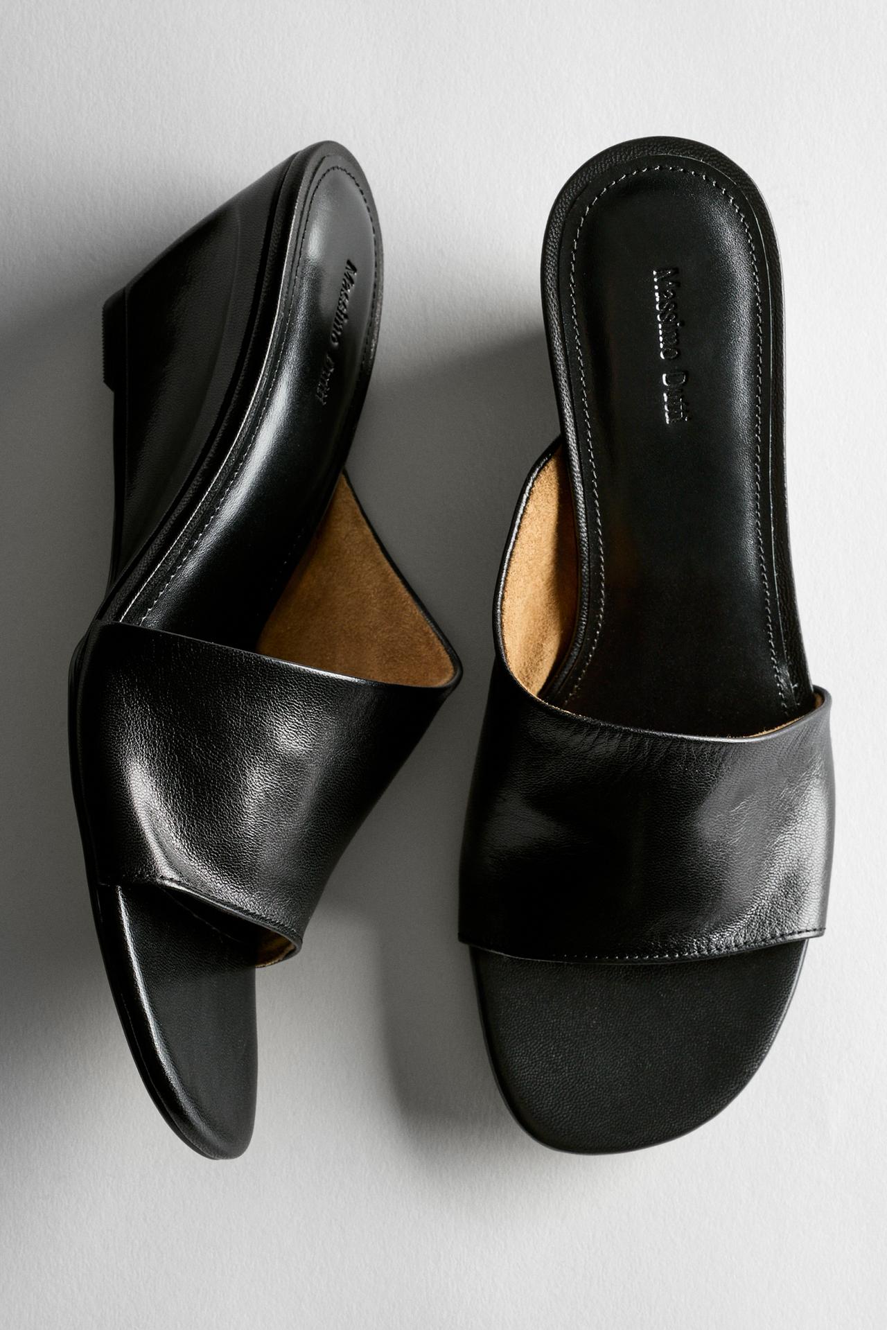 Soft leather wedge heel sandals — BLACK