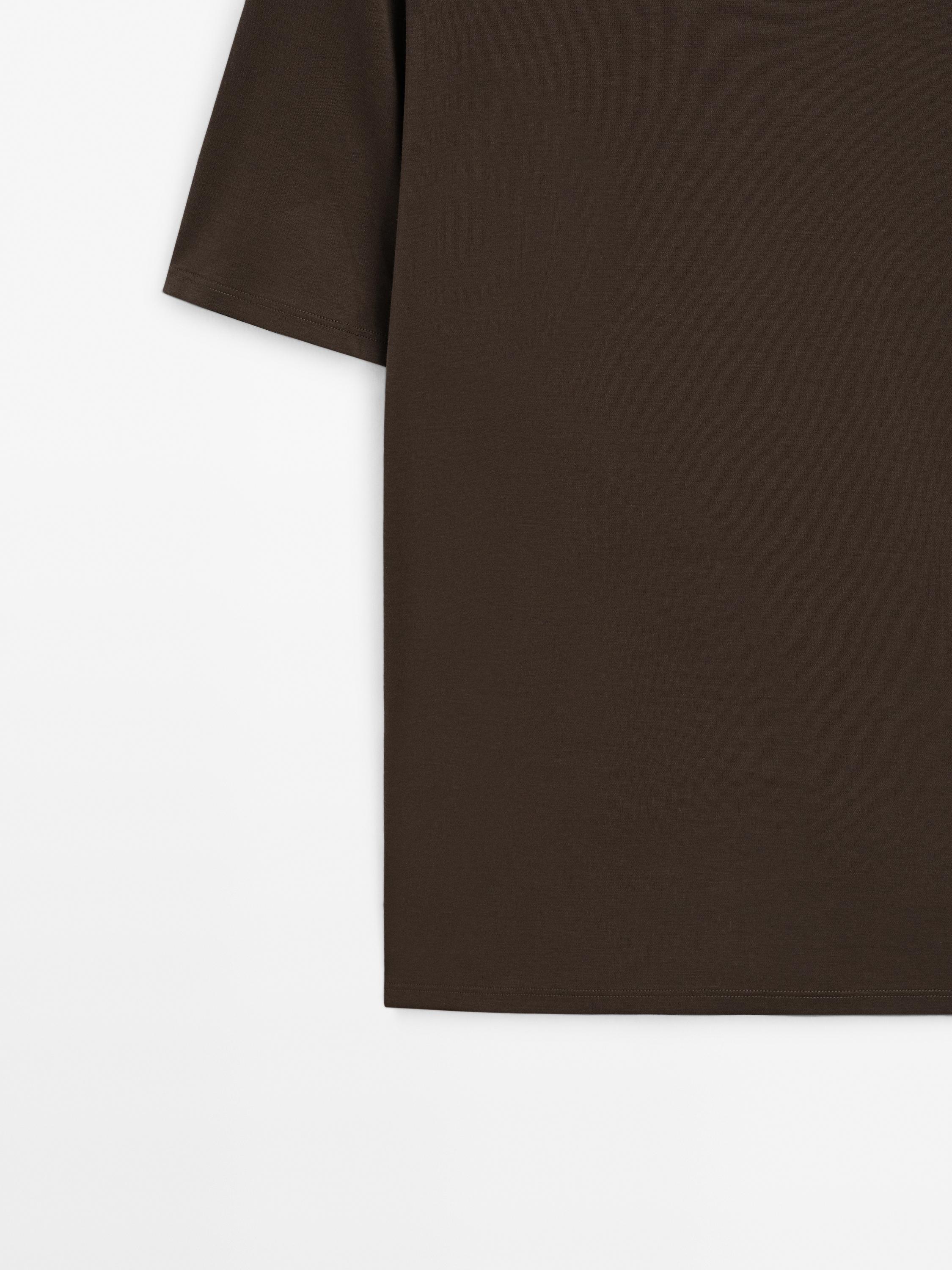 Short sleeve cotton blend T-shirt