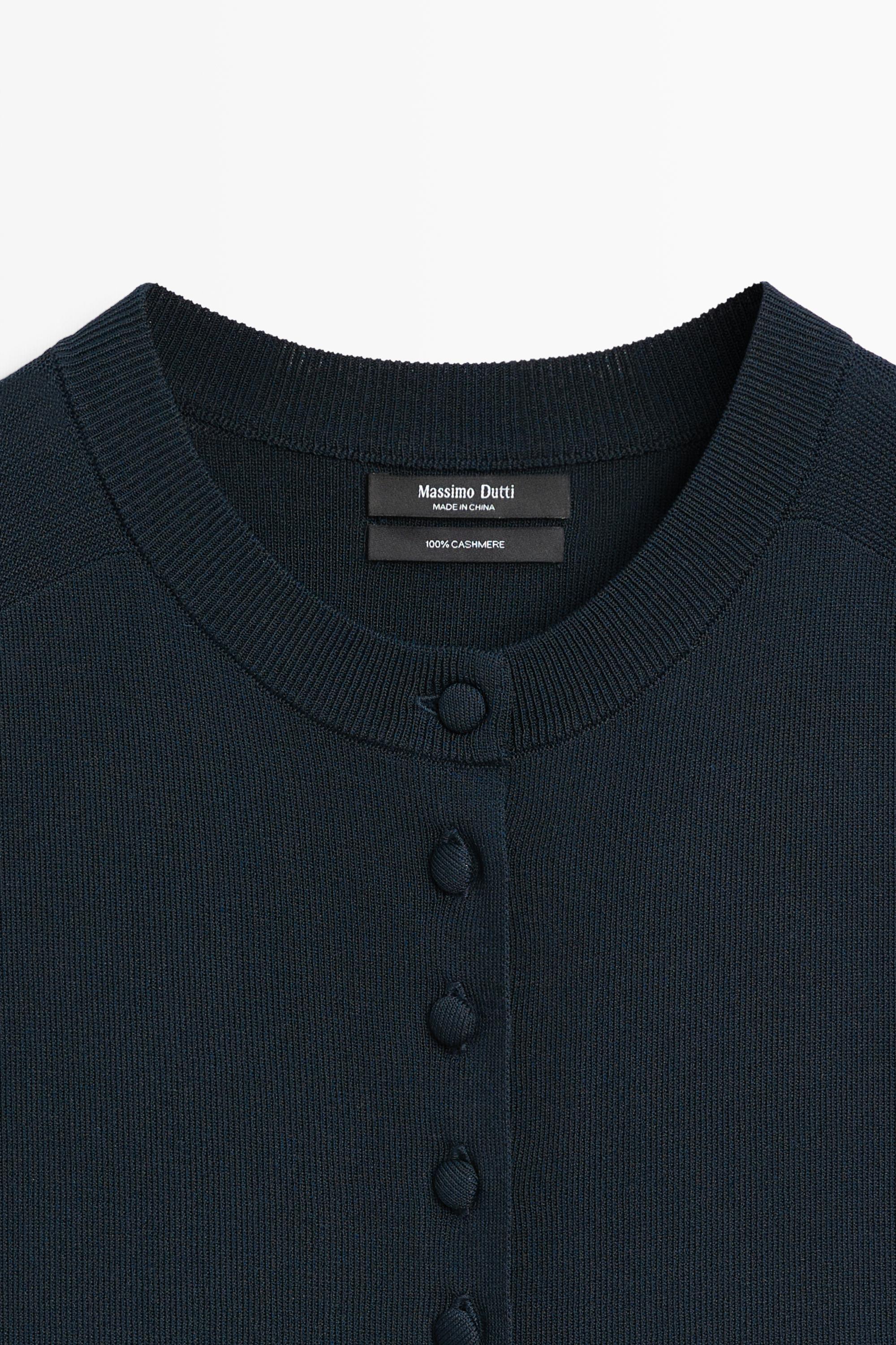 Fine-knit vest with covered buttons — NAVY BLUE