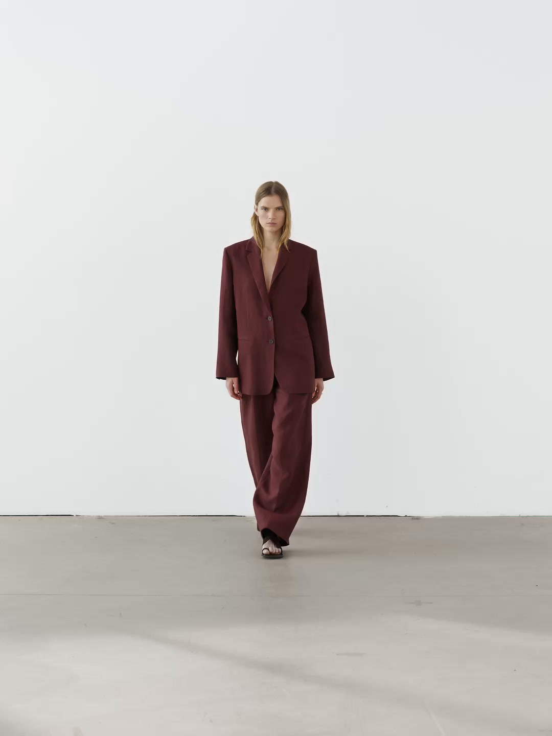 100% linen two-button blazer