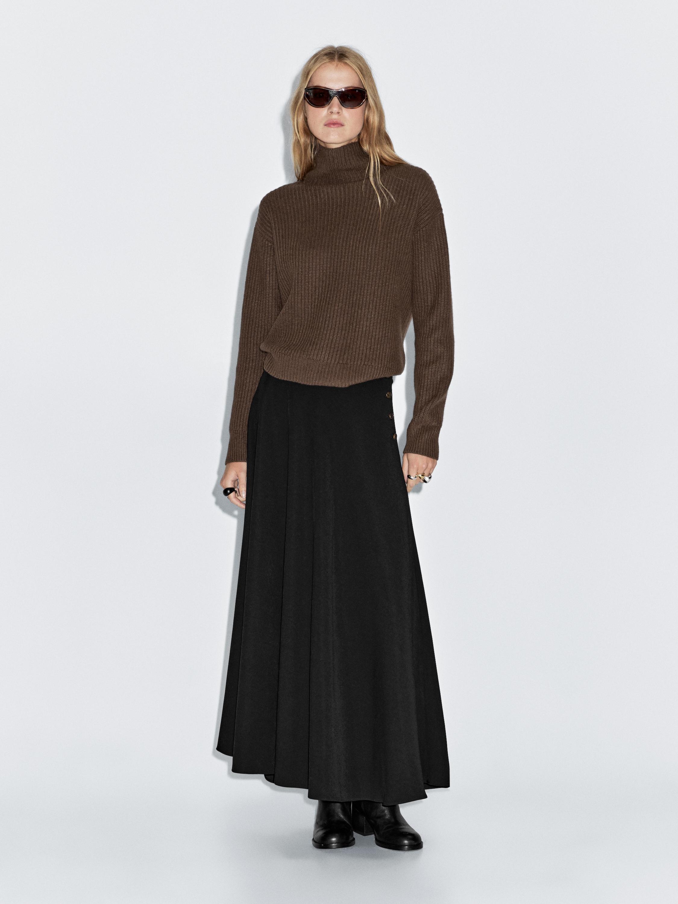 Long flared skirt with button details
