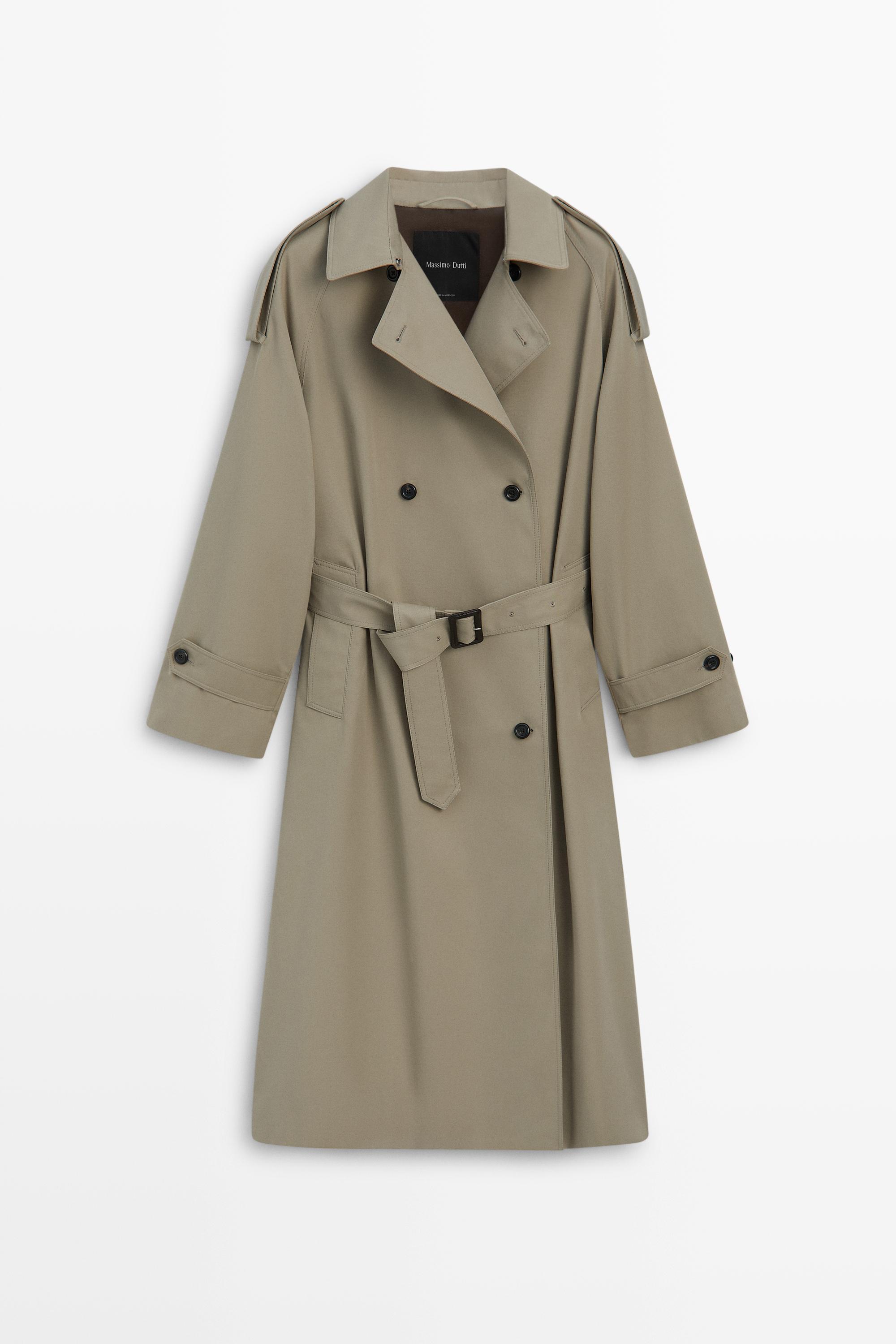 Double-breasted trench coat by Massimo Dutti