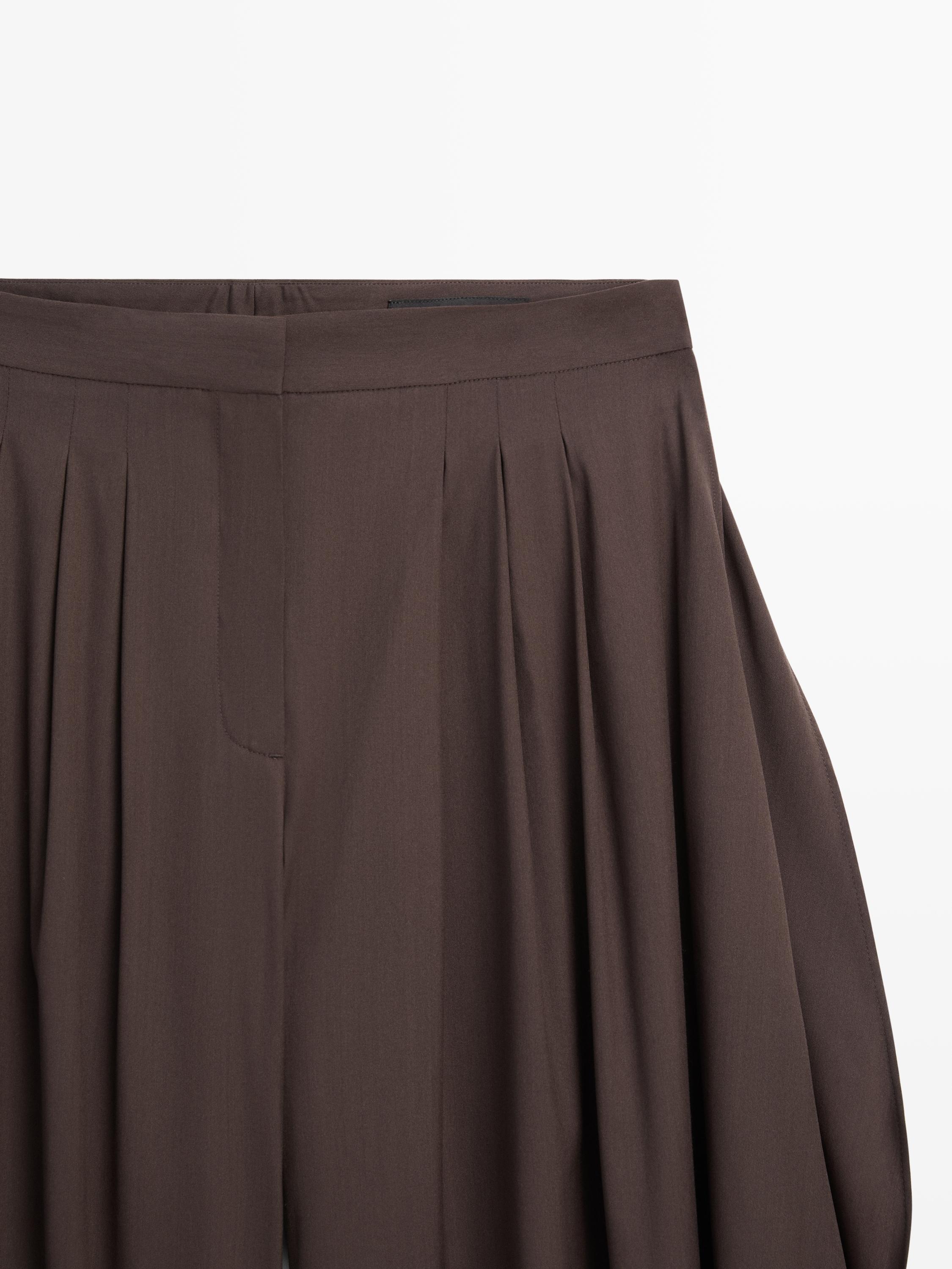 Wide-leg pleated trousers with side vents — Chocolate