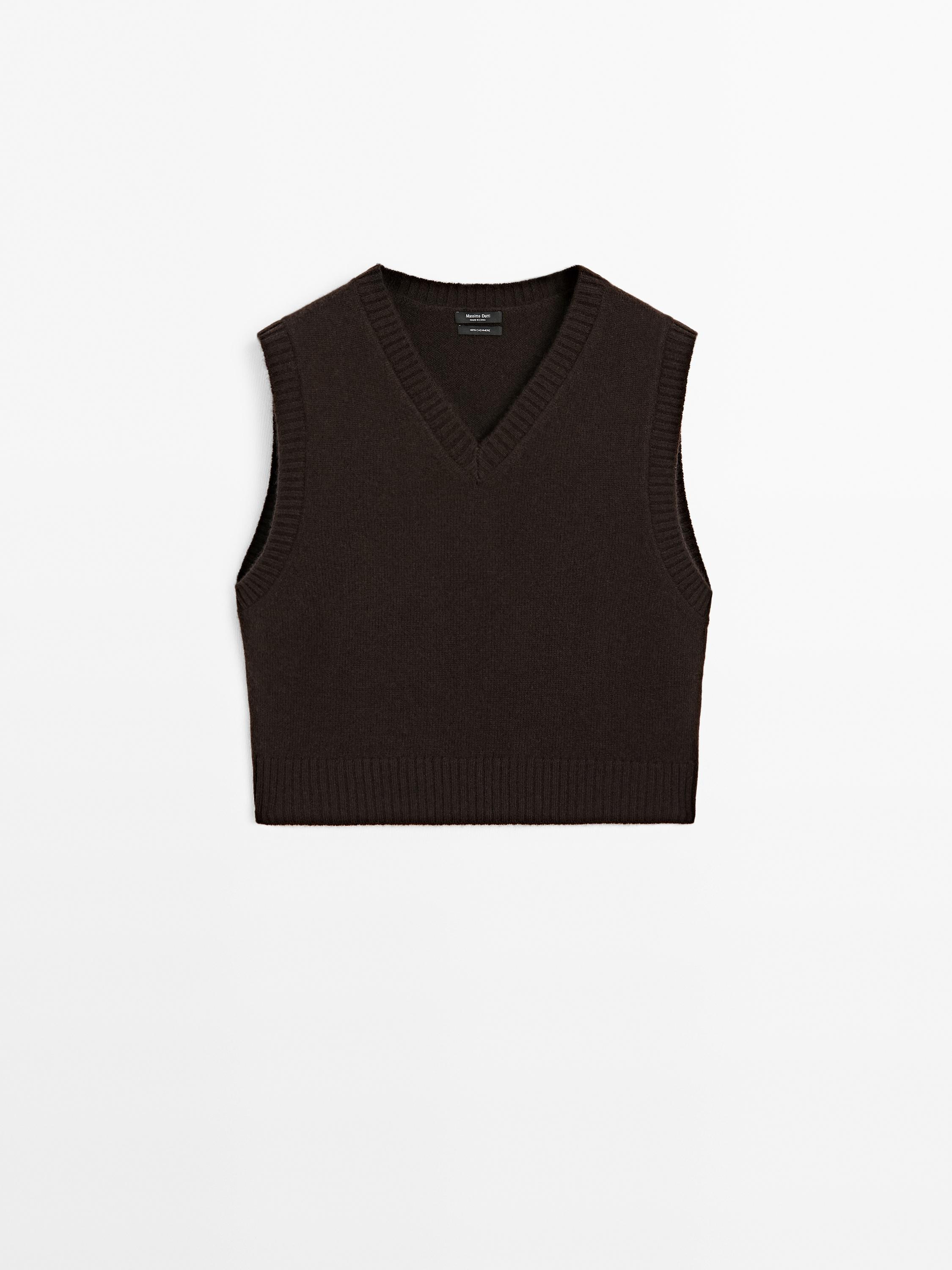 100% cashmere V-neck vest