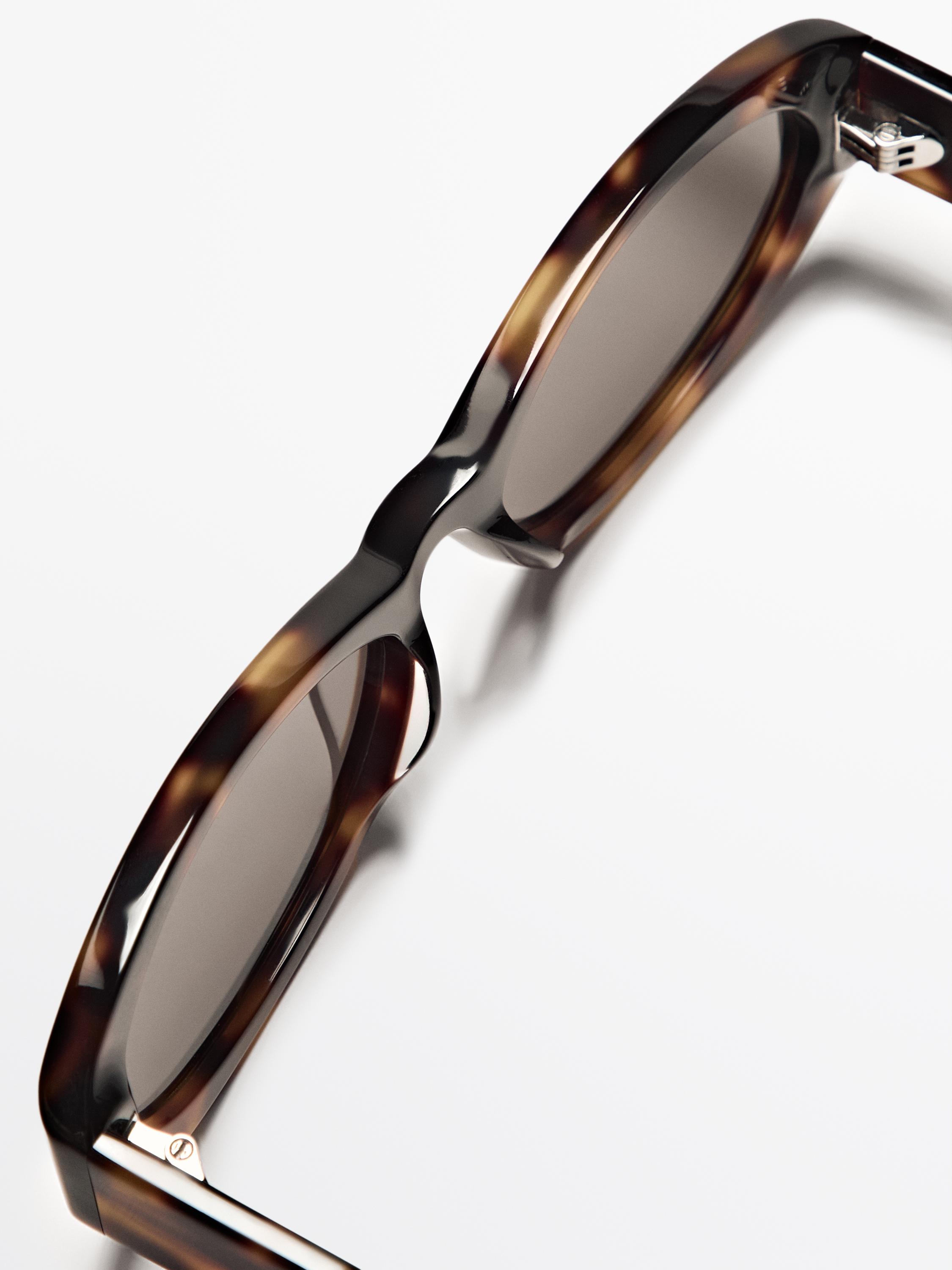 Petites lunettes de soleil ovales