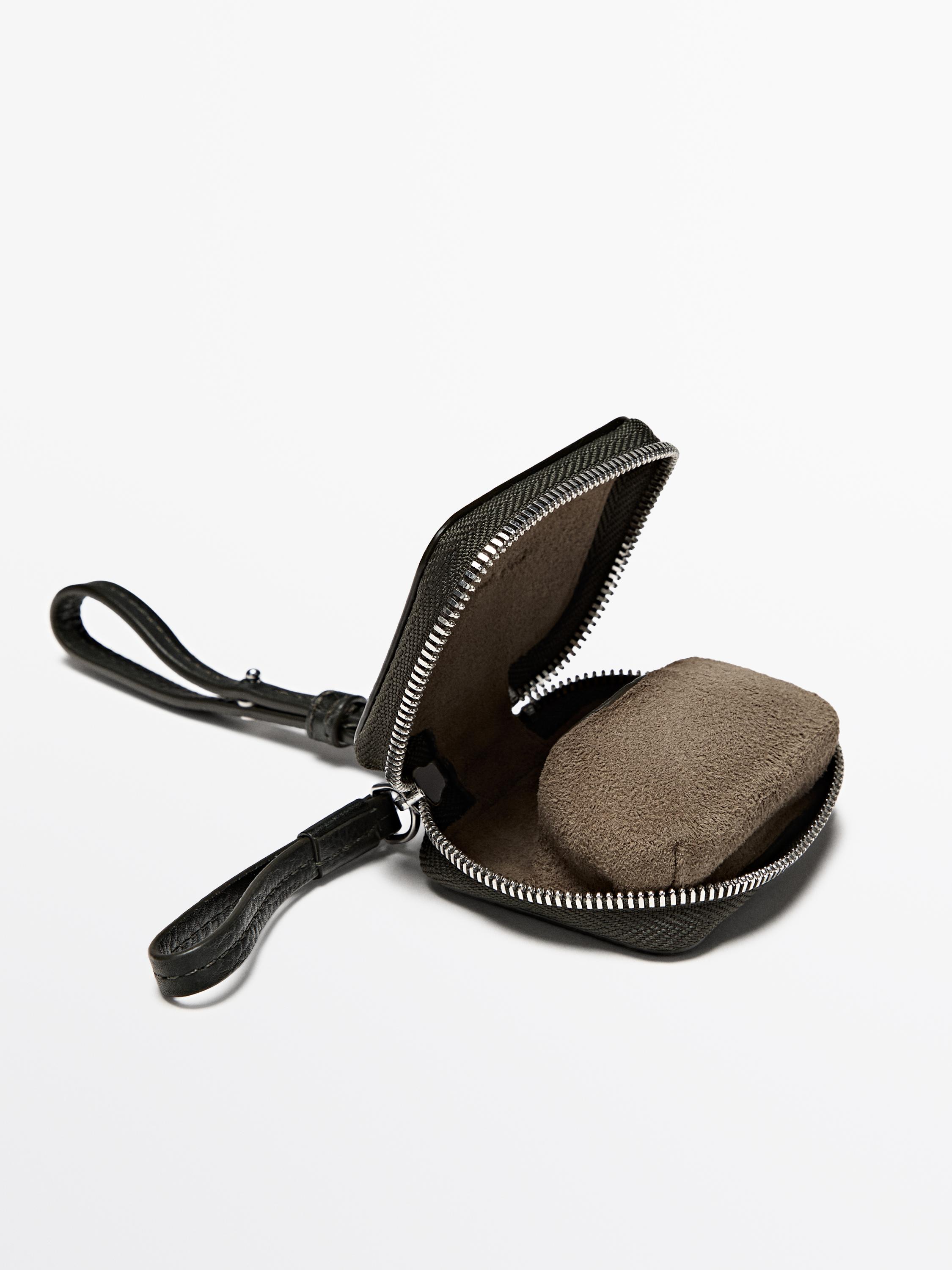 נרתיק של AirPods מעור נאפה