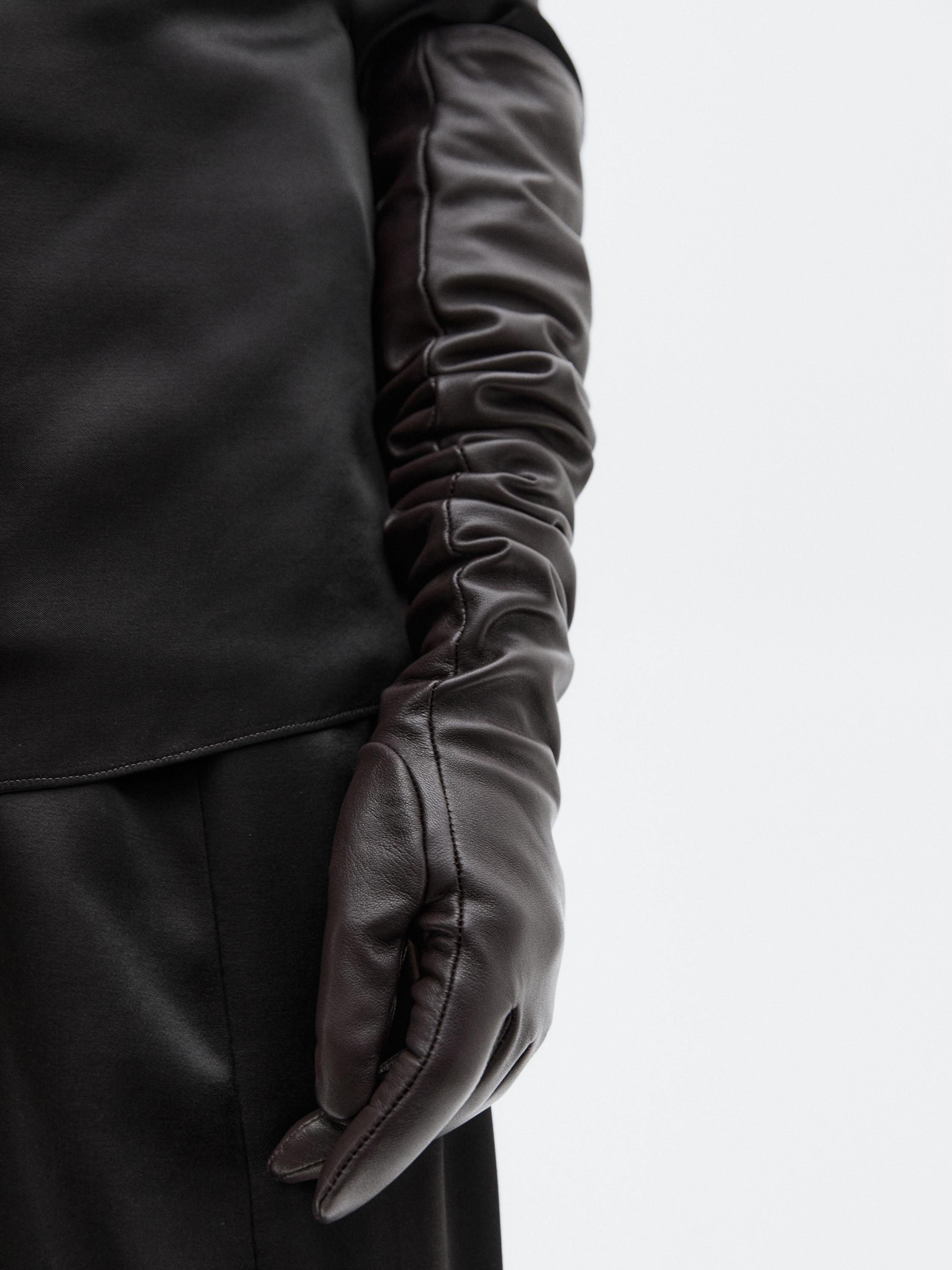 Långa handskar i nappaläder - LIMITED