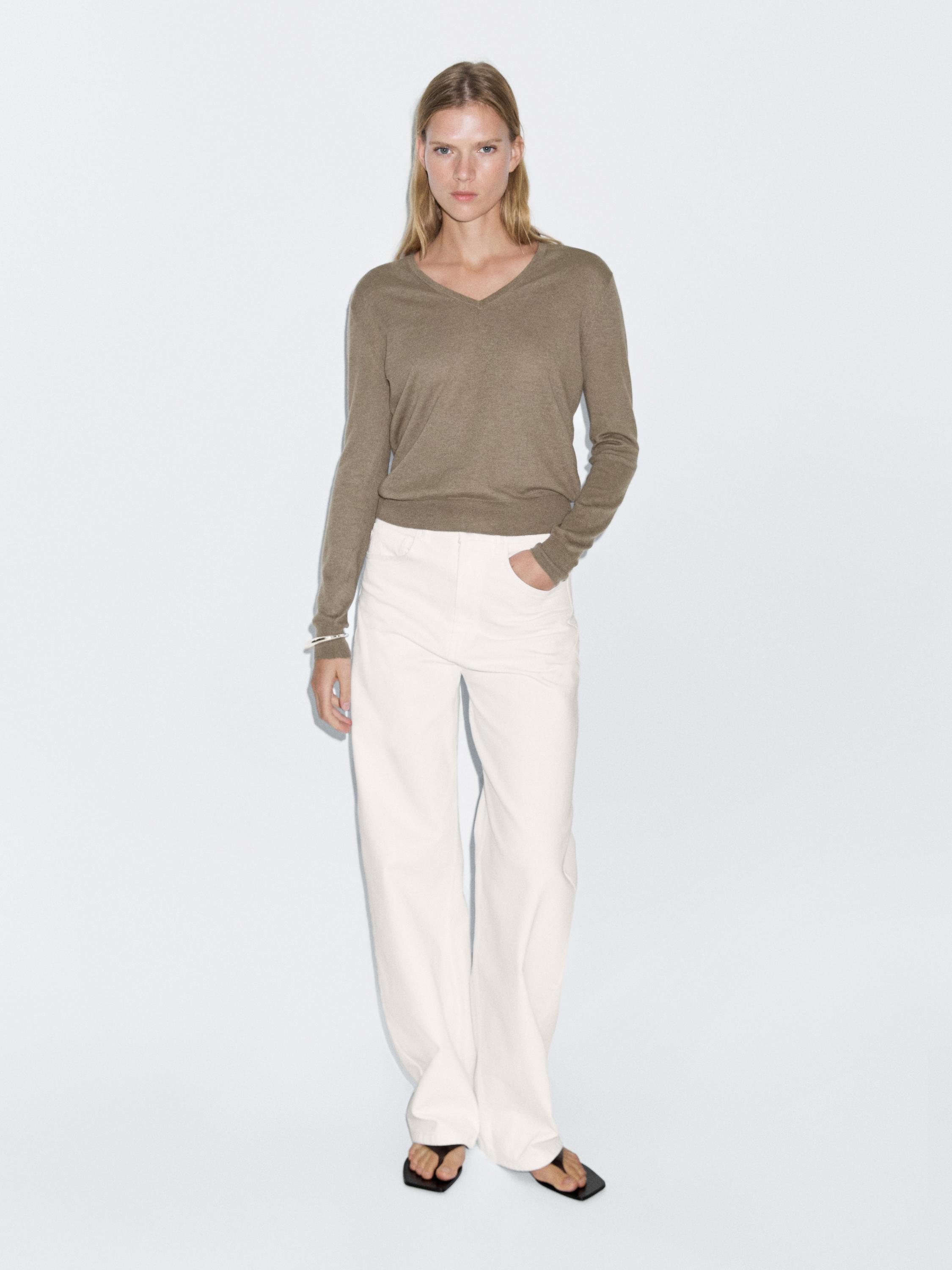 Wool blend V-neck knit sweater