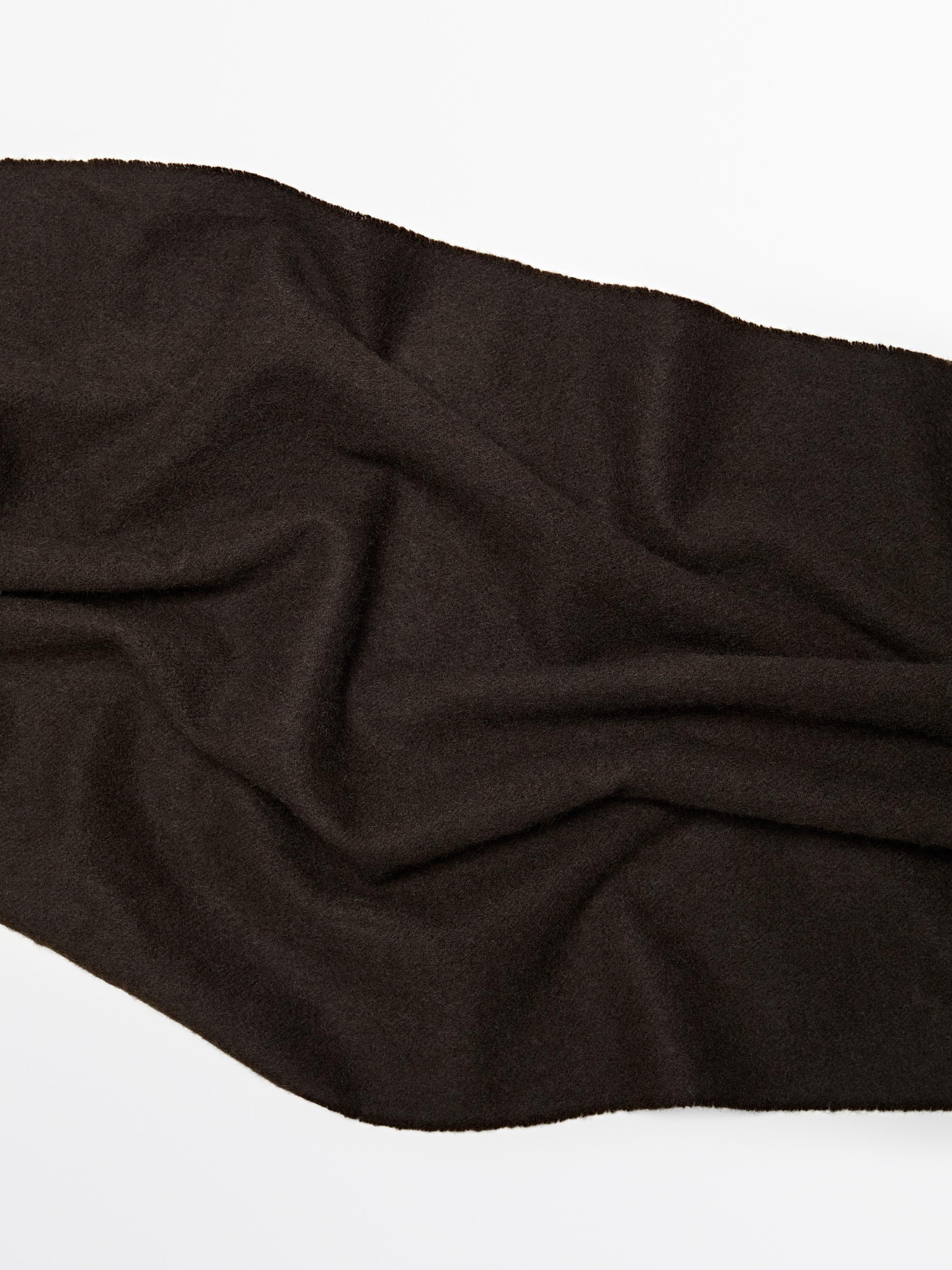 Sciarpa con frange 100% cashmere