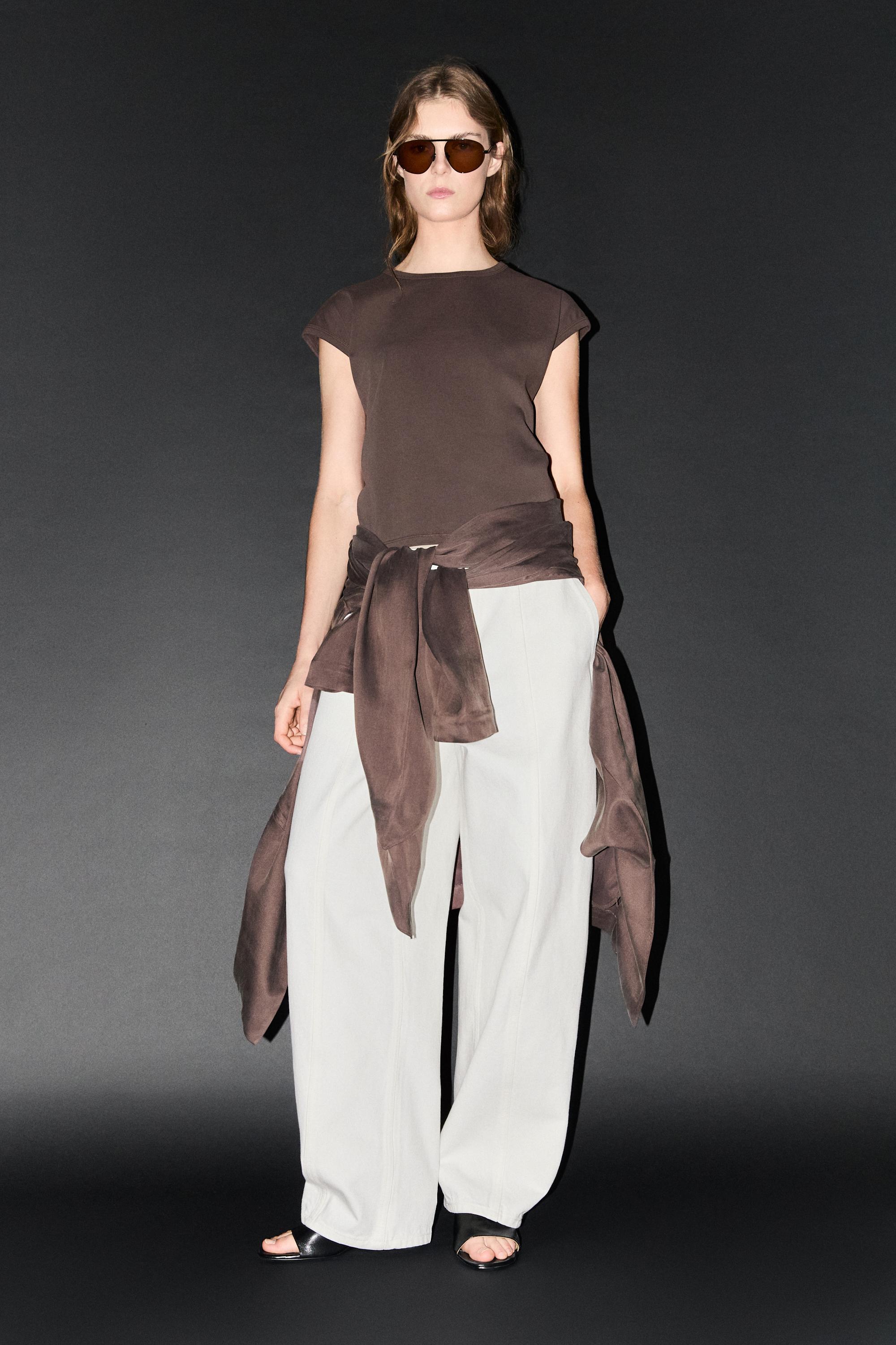 Sleeveless 100% cotton T-shirt — BROWN