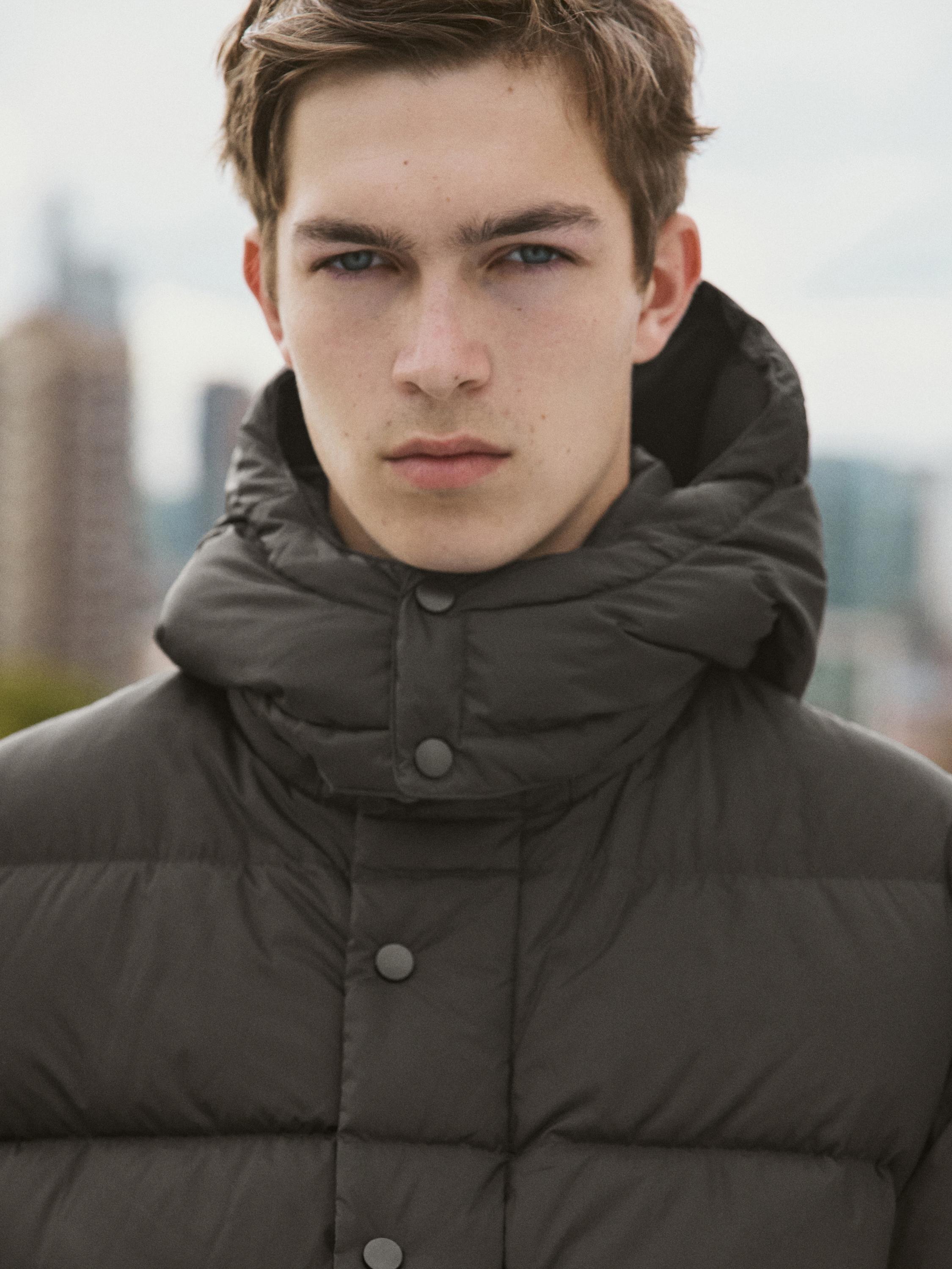 Water-repellent puffer jacket